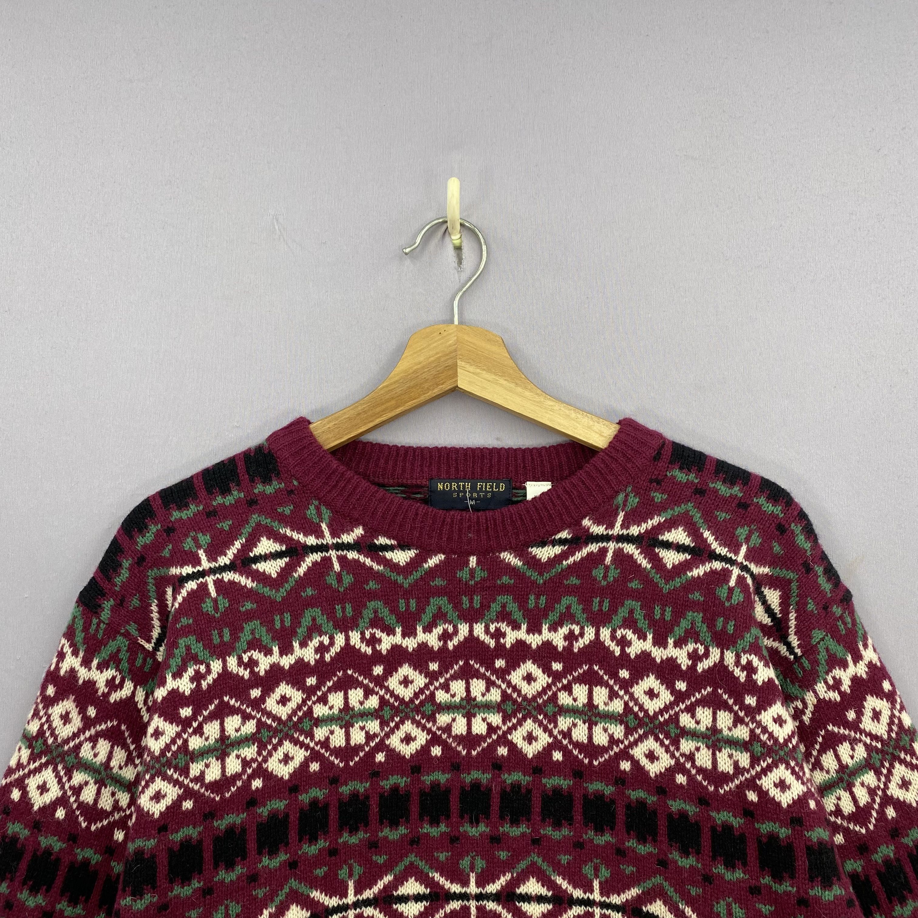 Japanese Brand Vintage North Field Knit Wool Sweater Fair Isle Pullover Size US S / EU 44-46 / 1 - 4 Thumbnail
