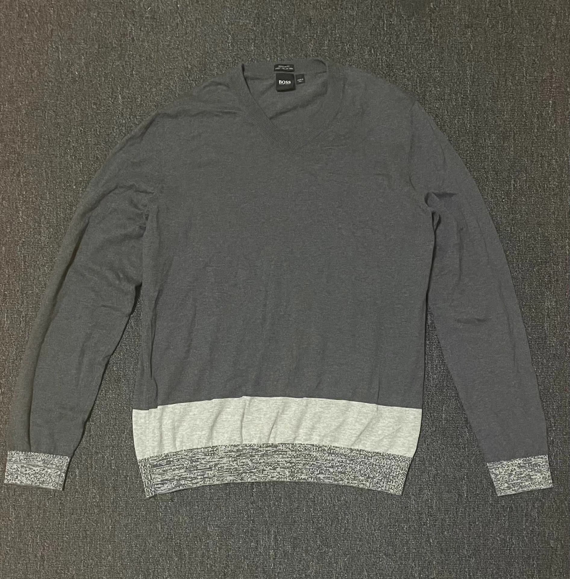 Hugo Boss Hugo Boss V-neck Sweater Q4 Size US L / EU 52-54 / 3 - 1 Thumbnail