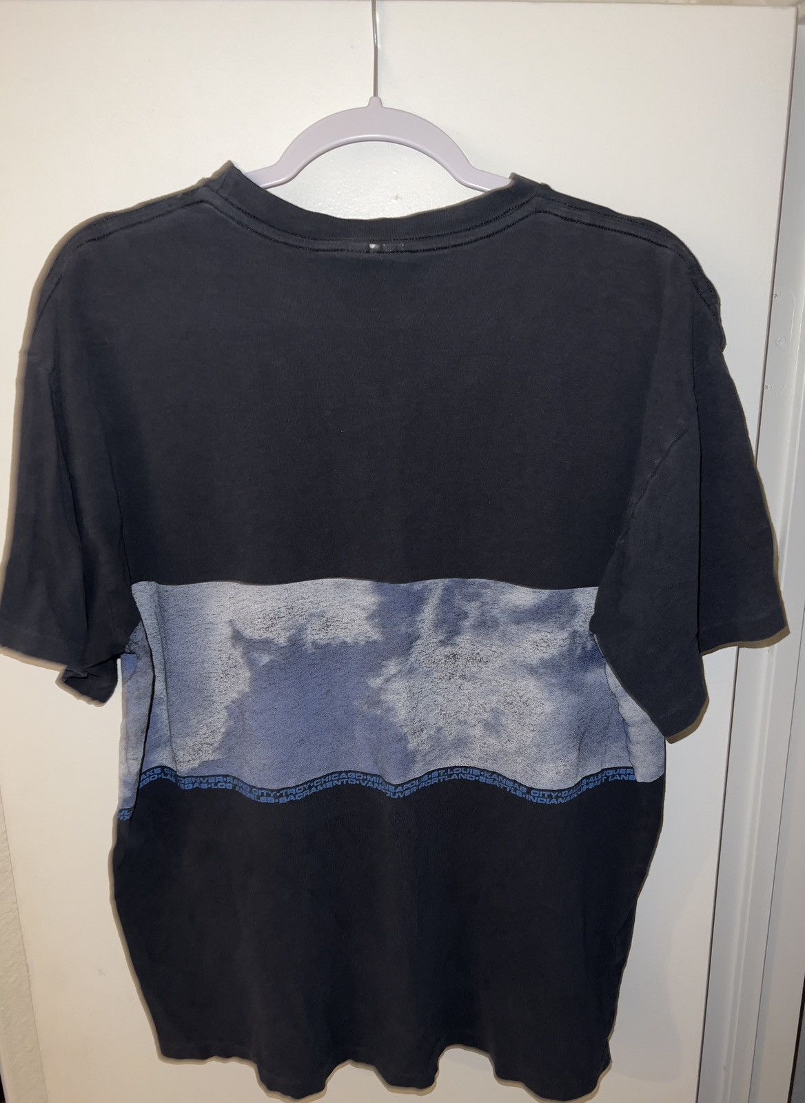 Vintage Vintage Pearl Jam 1998 Yield Tour Tee Size US L / EU 52-54 / 3 - 2 Thumbnail