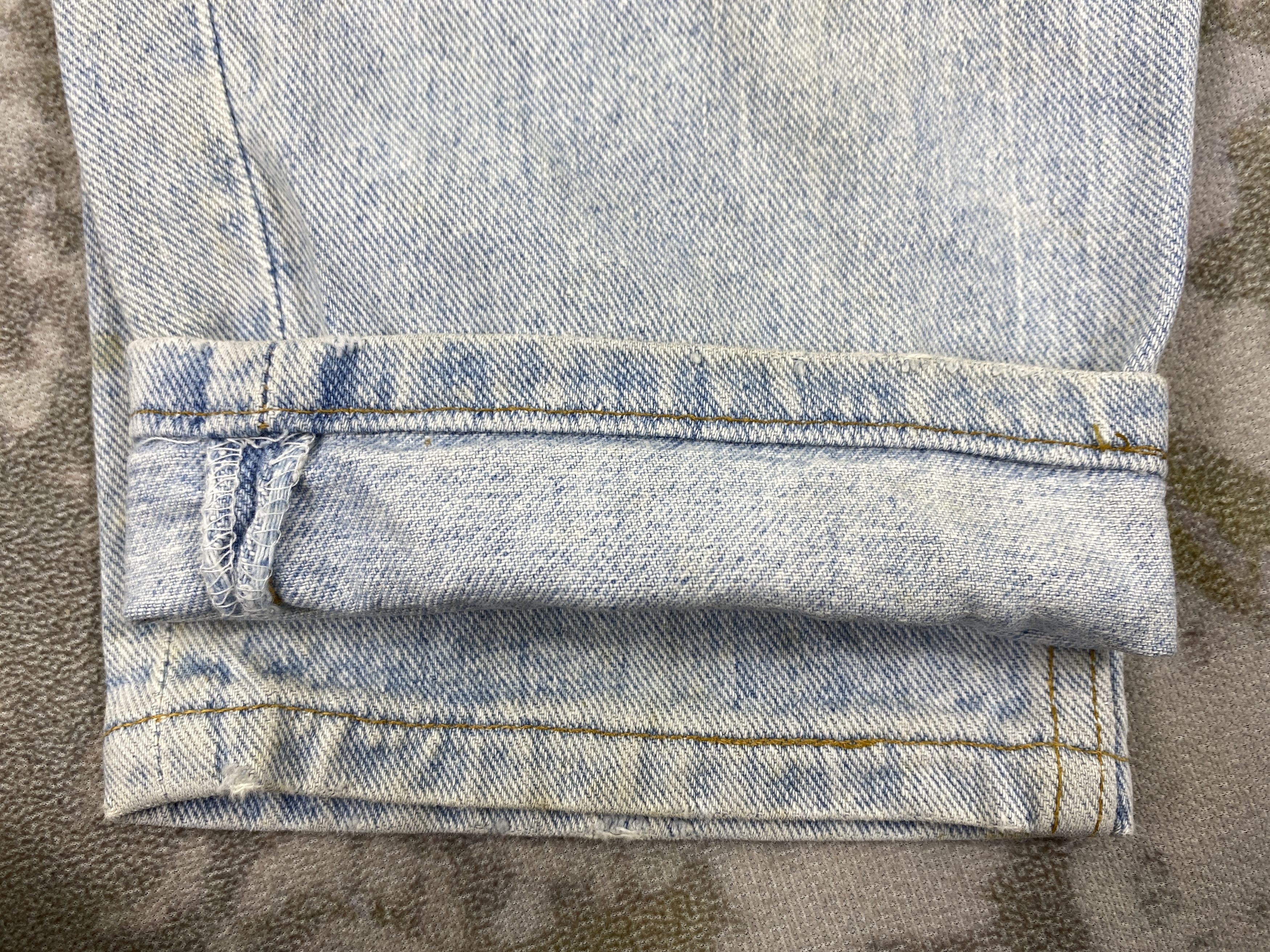 Levi's 90s Light Wash Vintage Levi's 560 USA Denim 35x31.5 JN714 Size US 35 - 12 Thumbnail