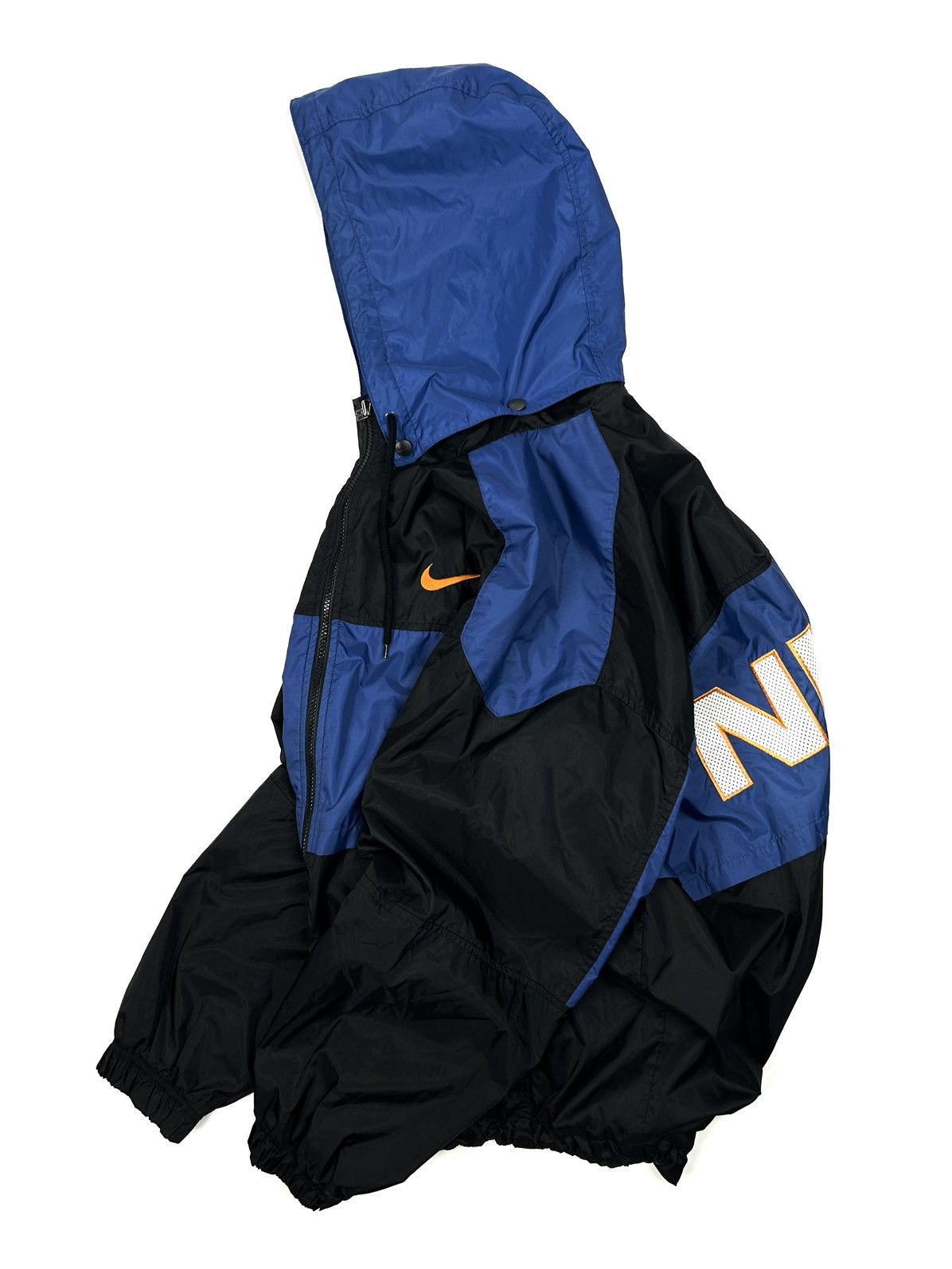 Nike 90s Nike Nylon Waterproof Light Jacket Big Logo Vintage L Size US L / EU 52-54 / 3 - 2 Thumbnail