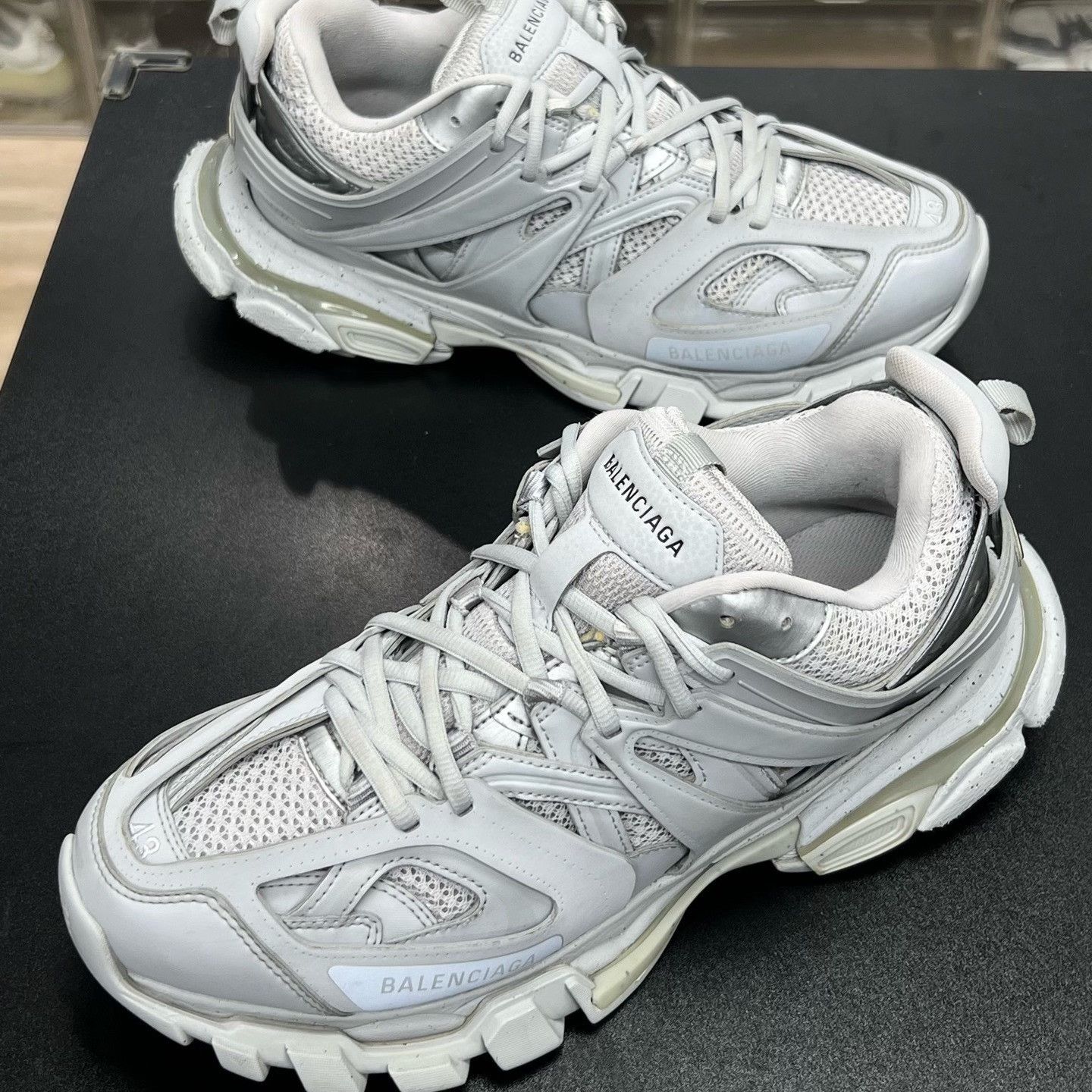 Balenciaga Balenciaga Gray Designer Casual Size US S / EU 44-46 / 1 - 1 Thumbnail