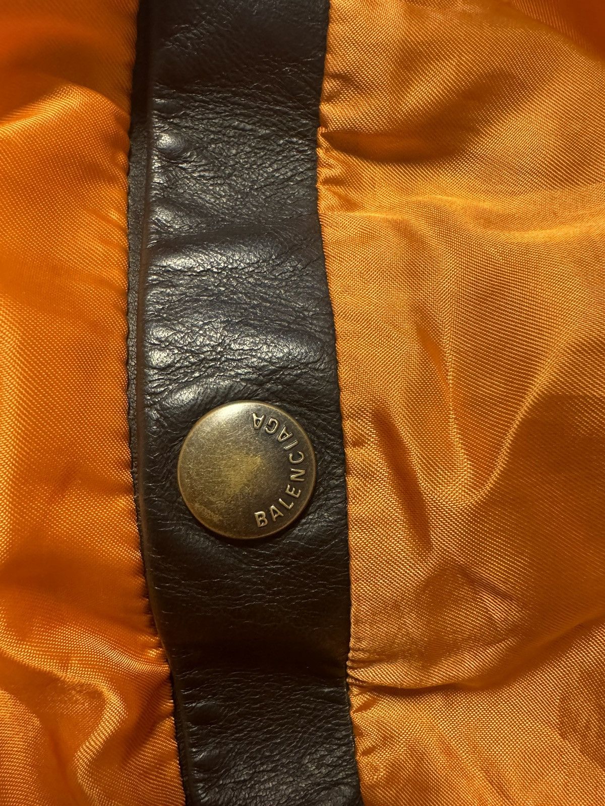 Balenciaga Balenciaga FW23 Leather Bomber Jacket | Grailed Balenciaga Balenciaga FW23 Leather Bomber Jacket | Grailed