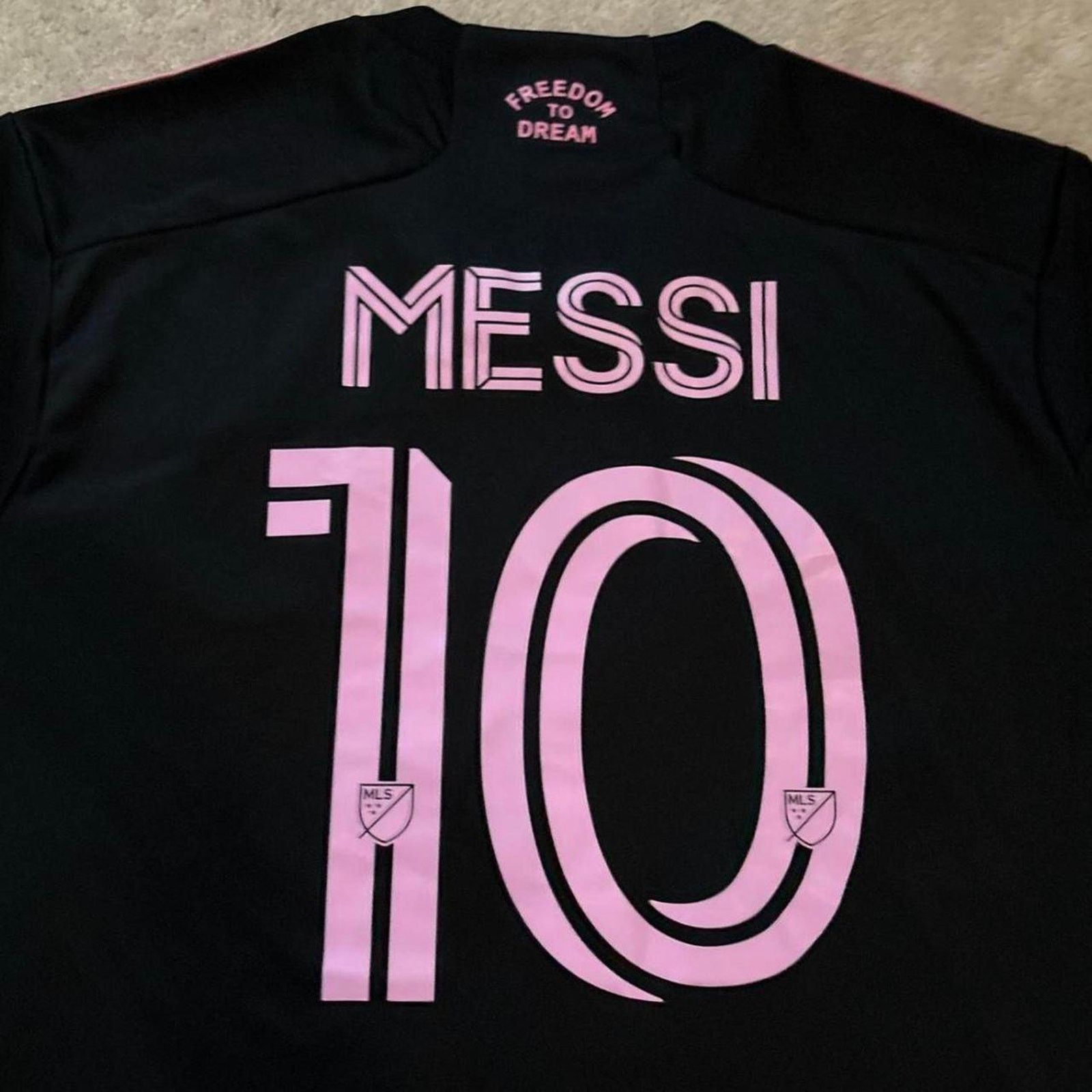 Adidas 2023 inter miami mls lionel Messi Jersey Size US S / EU 44-46 / 1 - 3 Thumbnail