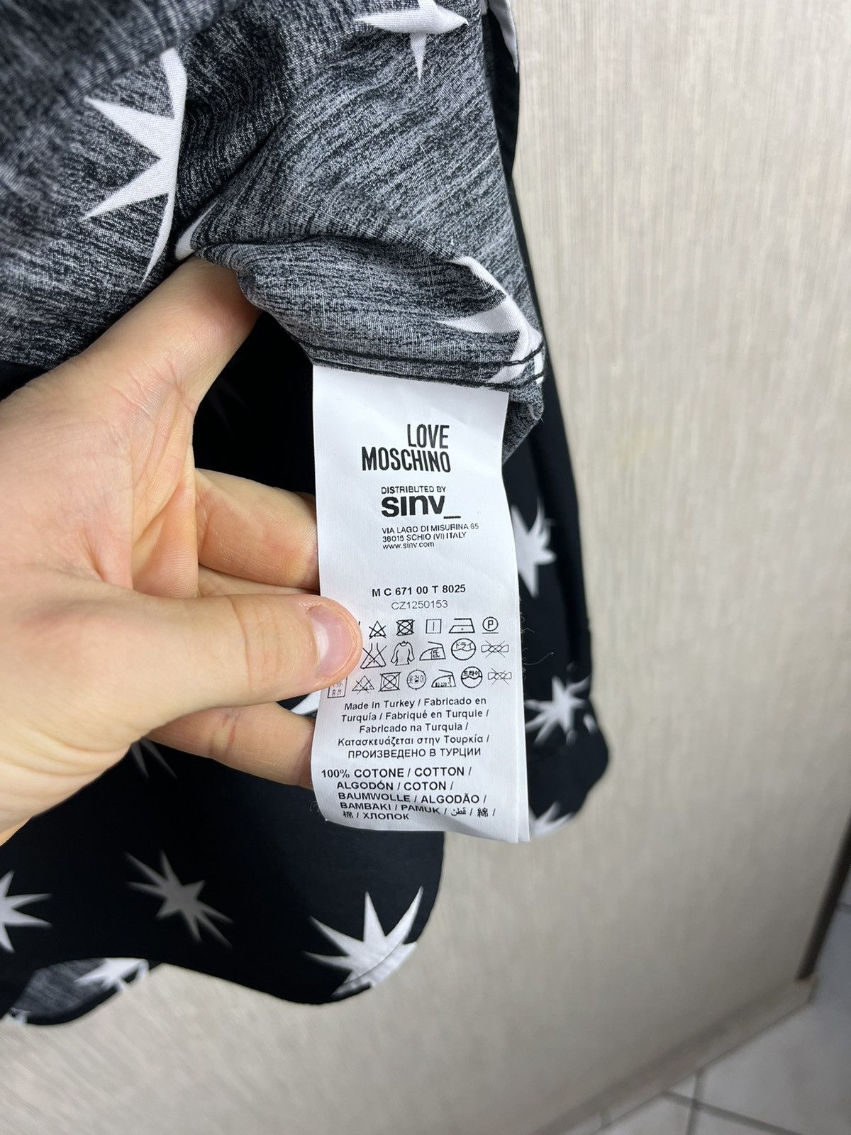 Designer × Moschino Love Moschino white stars monogram art shirt Size US S / EU 44-46 / 1 - 18 Thumbnail