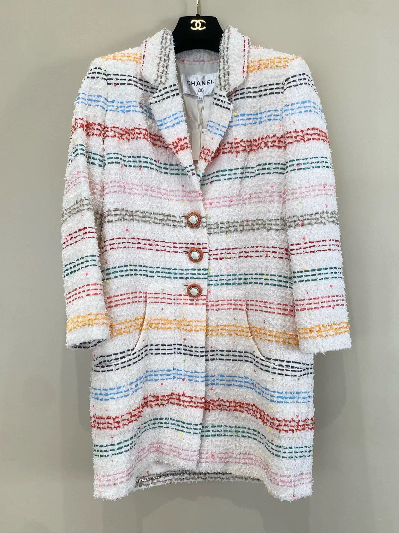 Chanel Chanel Colorful Silhouette Shell Button Lapel Coat Size US S / EU 44-46 / 1 - 1 Thumbnail