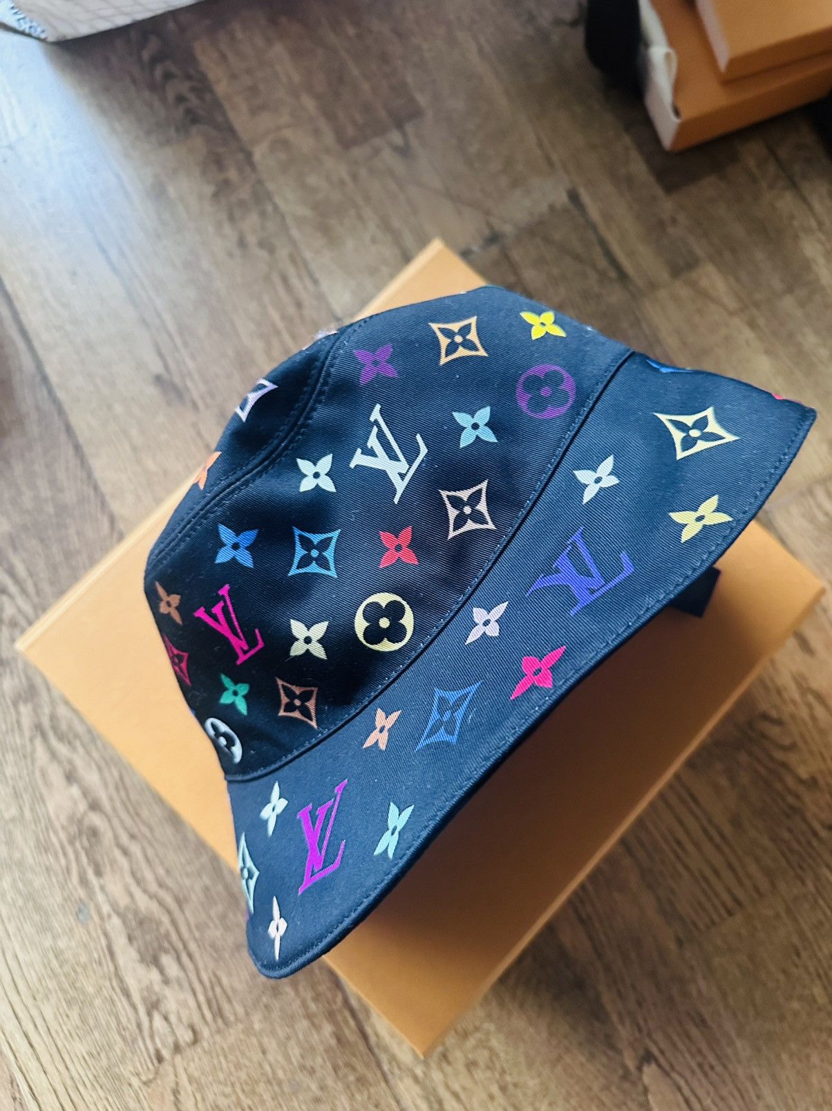 Louis Vuitton × Takashi Murakami Louis Vuitton x Takashi Murakami Reversible Superflat Hat Size ONE SIZE - 6 Thumbnail