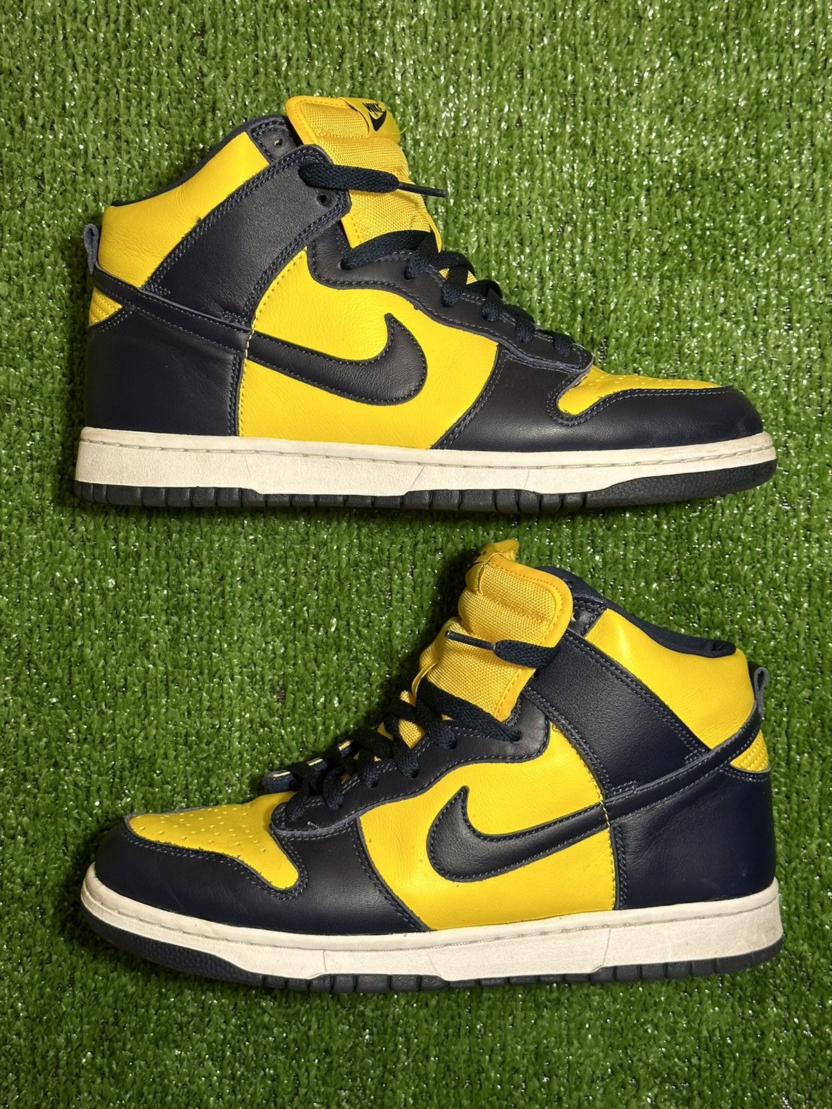 Nike Nike Dunk High ‘Michigan’ Size US 9 / EU 42 - 2 Thumbnail