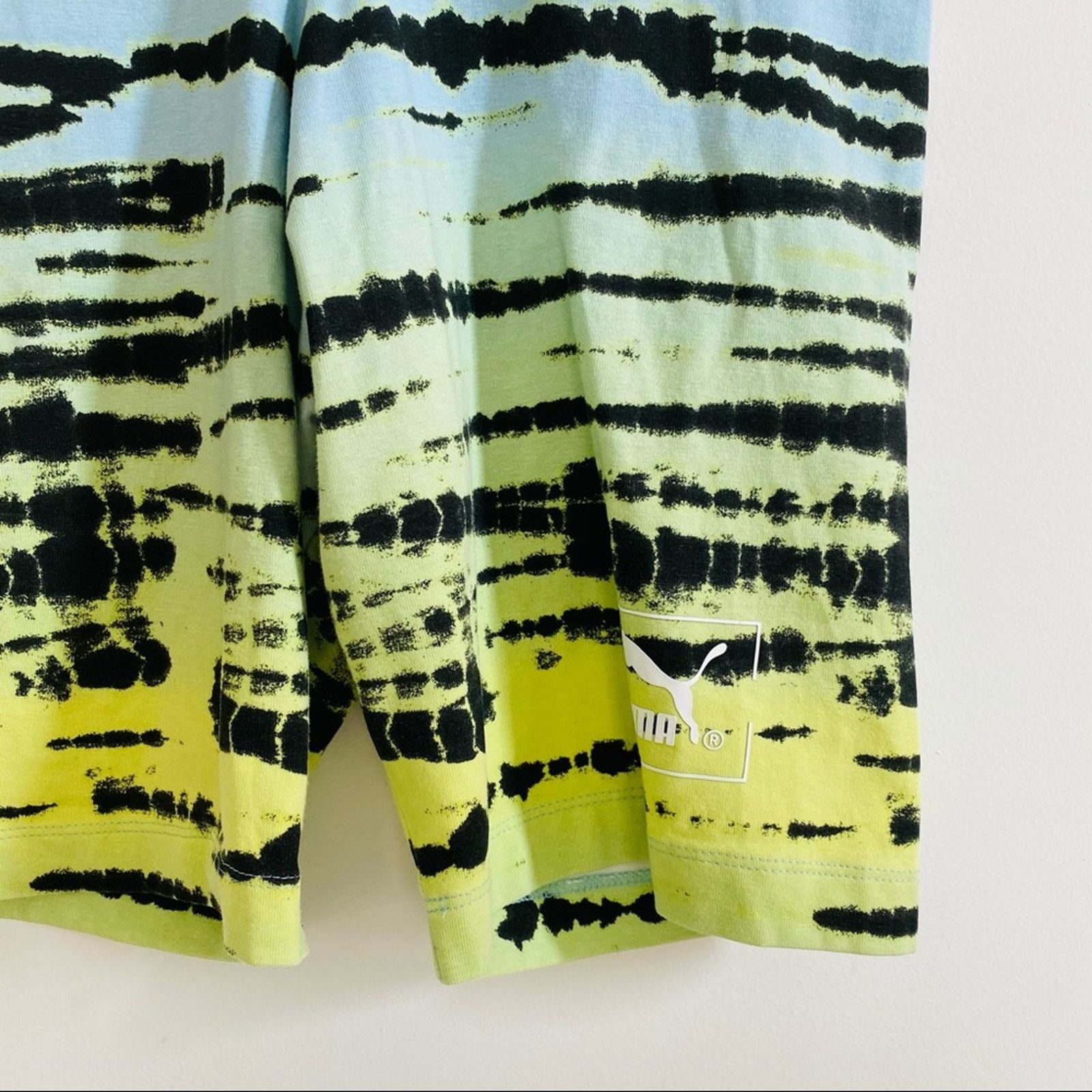 Puma PUMA Blue Green Ombre Black Tie Dye Striped Biker Shorts Size 28" / US 6 / IT 42 - 8 Thumbnail