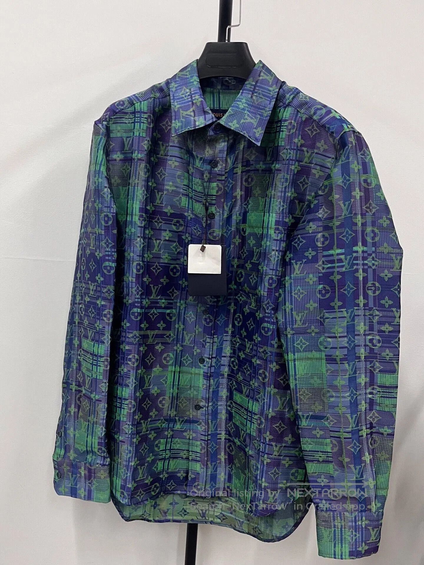 Louis Vuitton louis vuitton neon check long sleeve shirt. Size US M / EU 48-50 / 2 - 1 Thumbnail