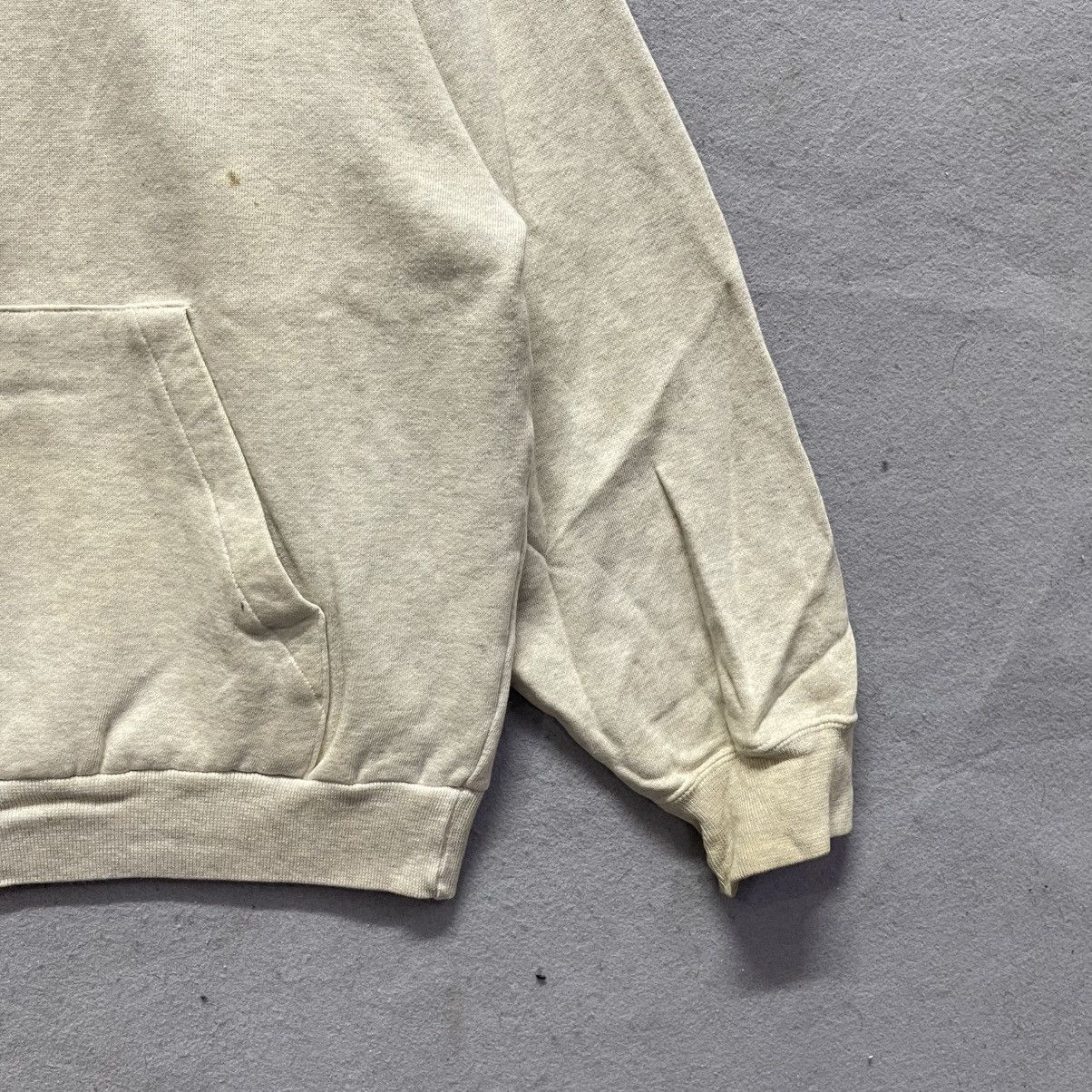 NCAA 1992 NCAA Championship Hoodie by Descente Size US L / EU 52-54 / 3 - 5 Thumbnail