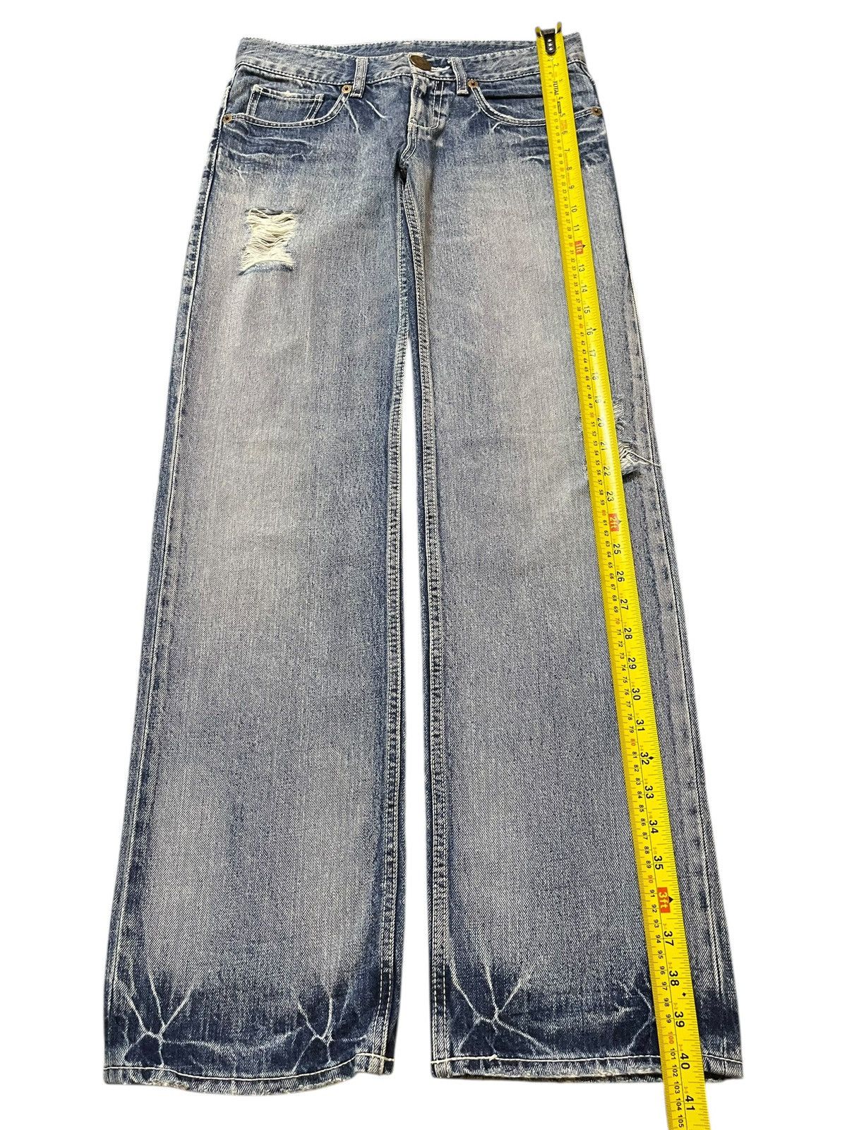 Japanese Brand Vintage Japanese Brand Blue Wash Distress Style Loose Jeans Size US 30 / EU 46 - 11 Thumbnail