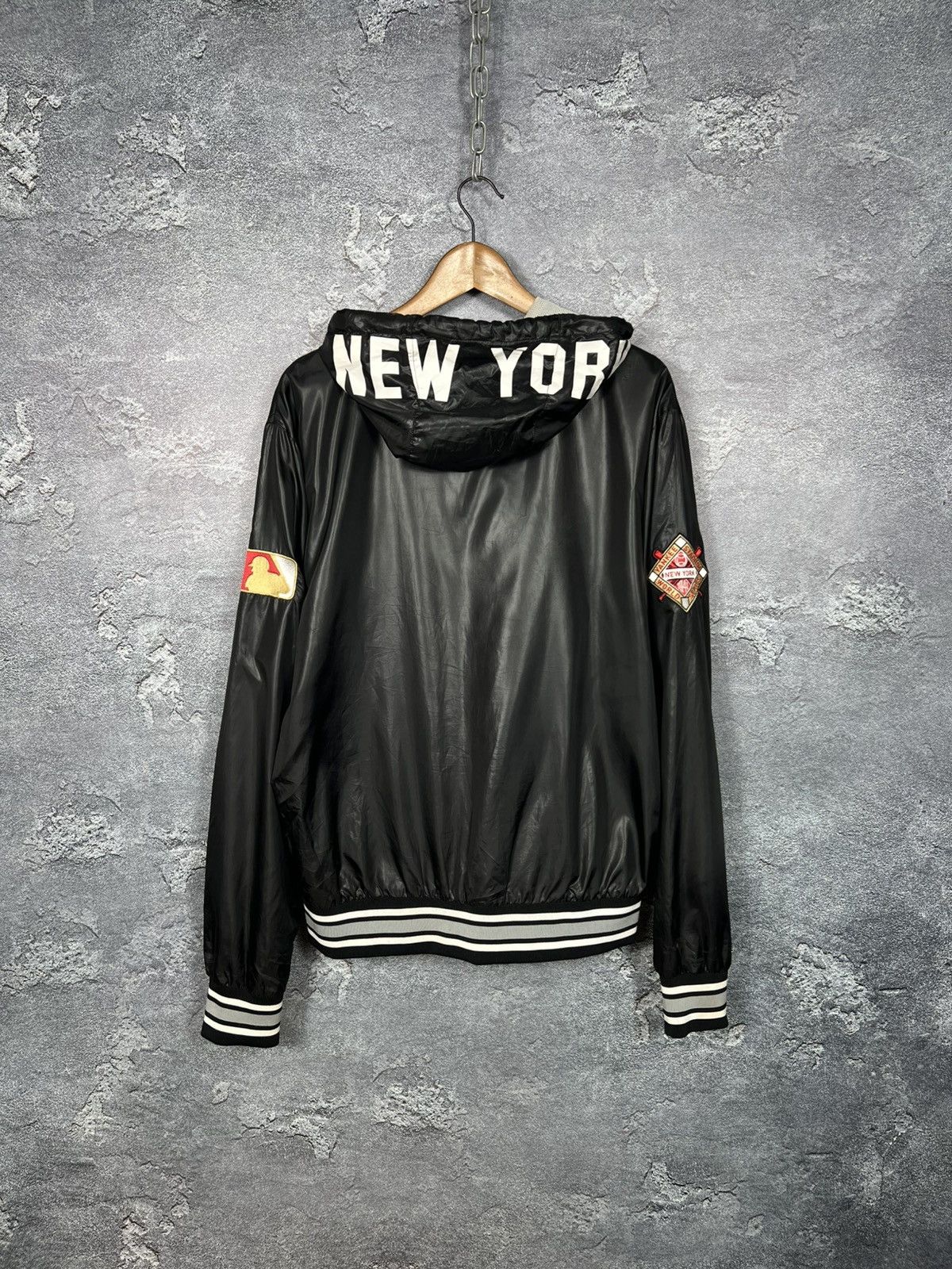 New York Yankees Vintage Majestic New York Yankees MLB Track Top Jacket Size US XL / EU 56 / 4 - 2 Thumbnail