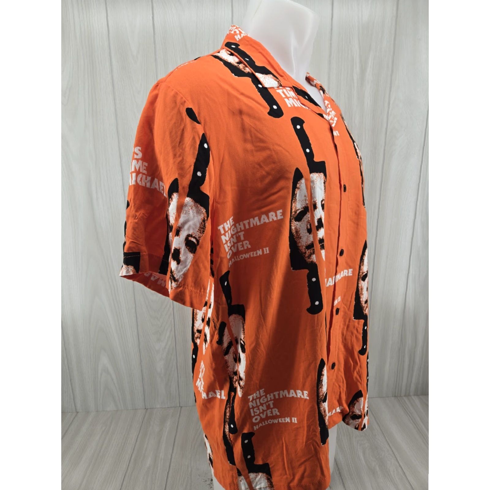Vintage Halloween 2 Michael Myers Mens Button Up Shirt XL All Over Print Size US XL / EU 56 / 4 - 6 Thumbnail