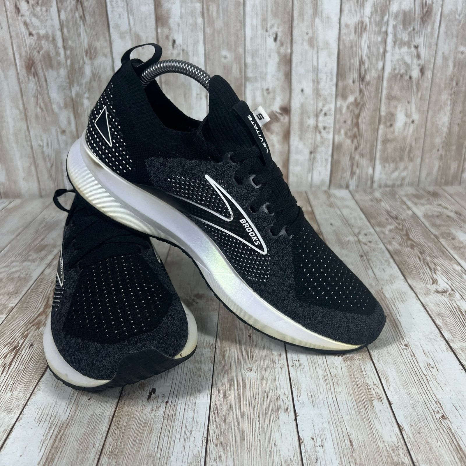 Brooks Brooks levitate 5 stealth fit Womens 9 black Size US 9 / IT 39 - 6 Thumbnail