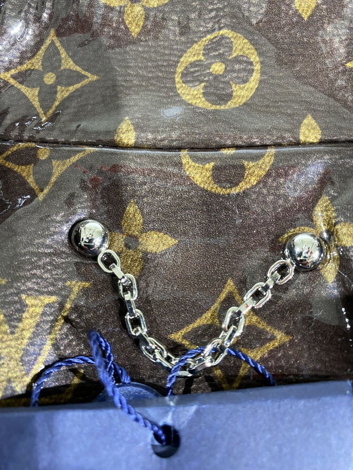 Louis Vuitton Louis Vuitton Kim Jones 48 Monogram Glaze signatures Coat Size US M / EU 48-50 / 2 - 10 Thumbnail