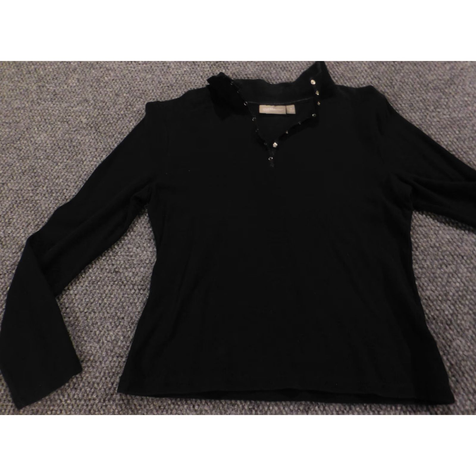 Croft & Barrow Croft & Barrow Blouse Womens M Black Cotton Polyester Rayon Crew Neck Pullover Casual Stretch Button Regular Traditional Vintage not applicable Size M / US 6-8 / IT 42-44 - 3 Thumbnail