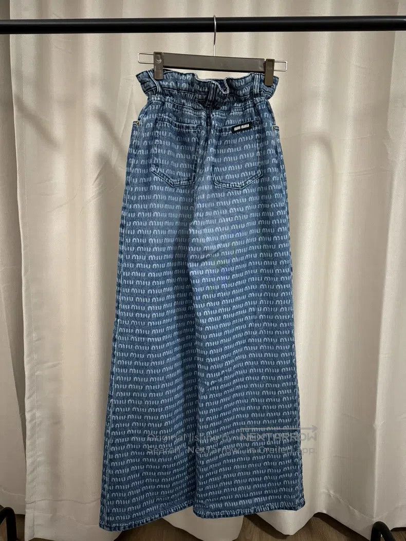 Miu Miu Miu Miu 24 Full printed logo jeans Size 24" / US 00 / IT 34 - 2 Thumbnail