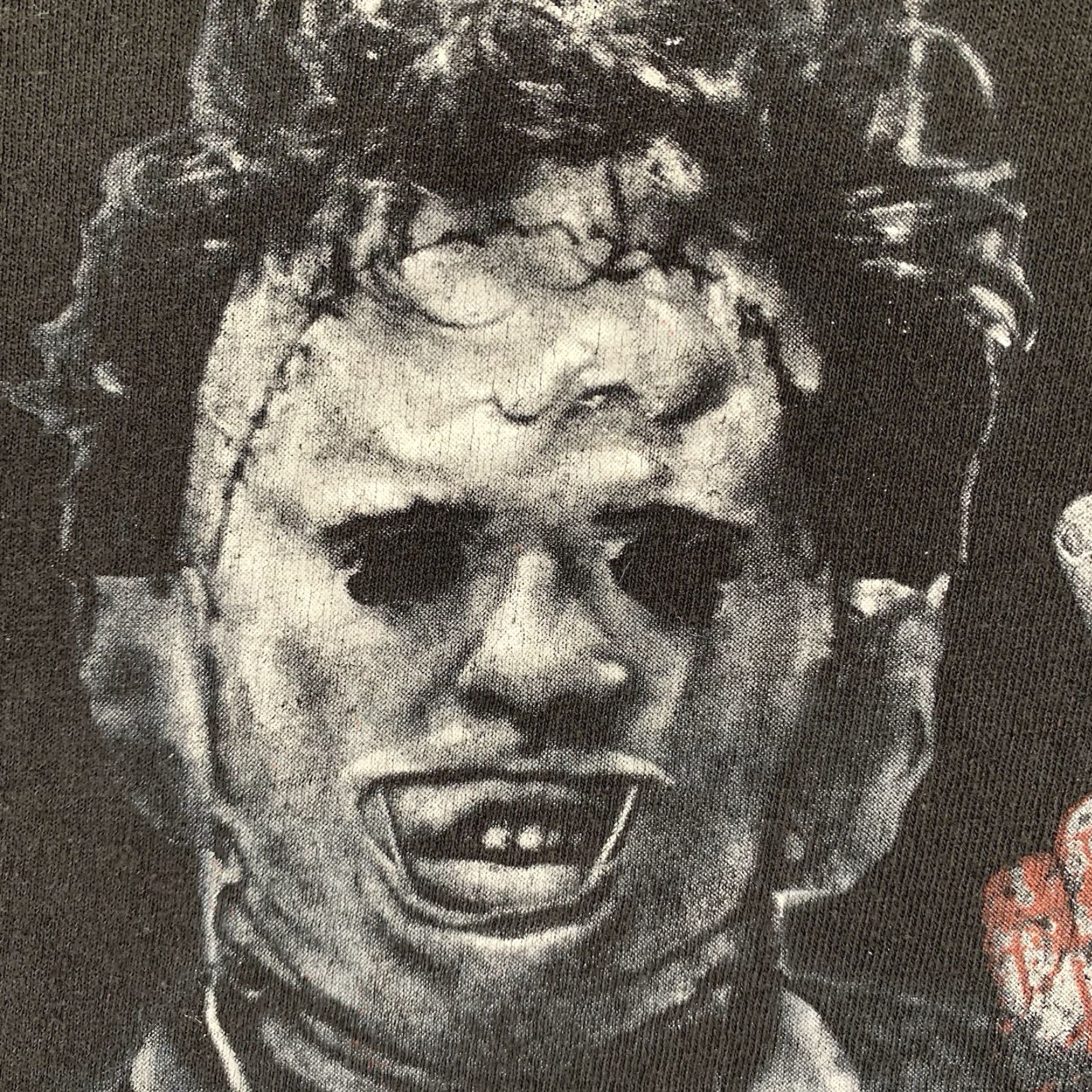 Vintage Texas Chainsaw Massacre Leatherface Graphic T-Shirt Adult Large Black Horror Movie Halloween Mens Size US L / EU 52-54 / 3 - 4 Thumbnail