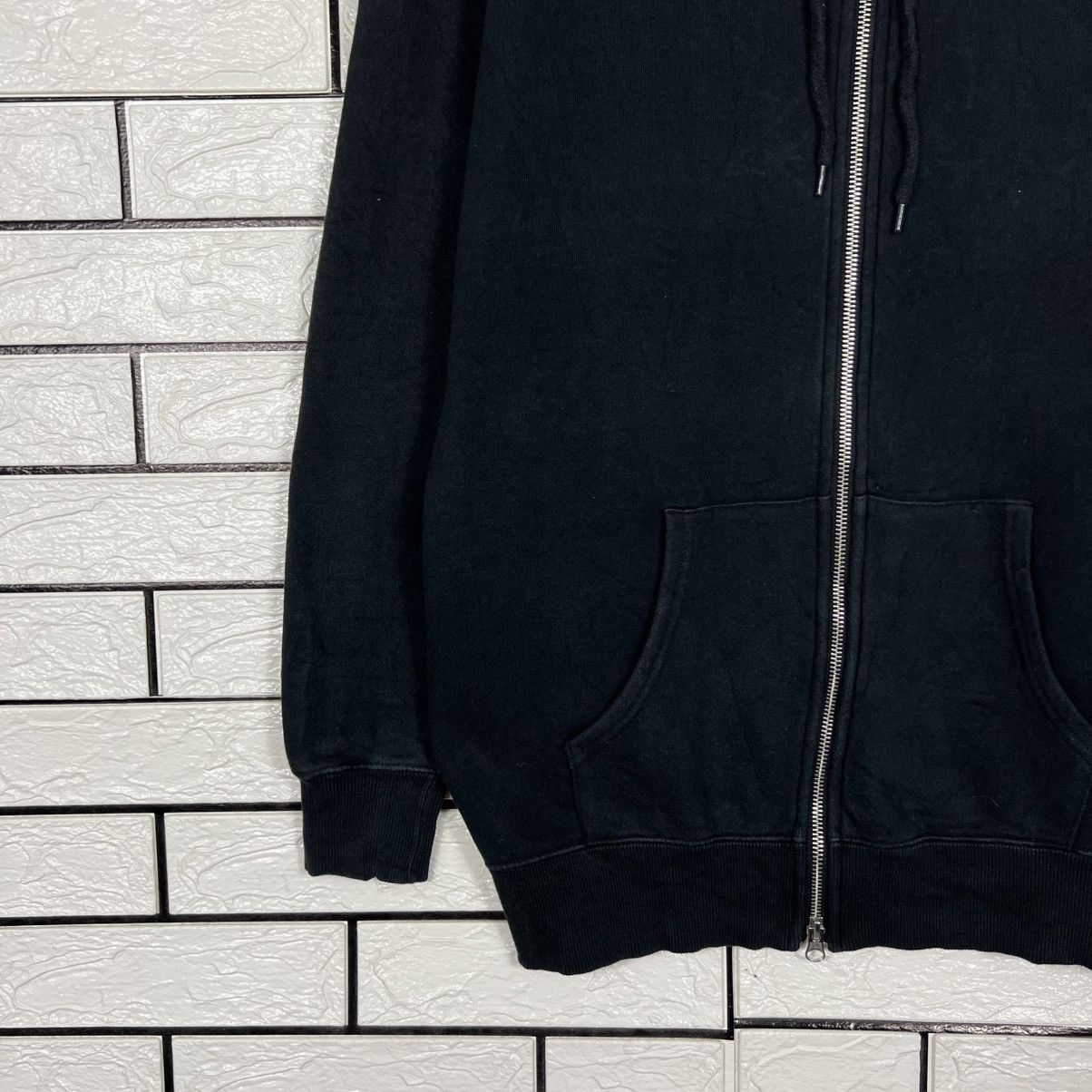 Japanese Brand SEKAI NO OWARI Insomnia Train Logo Zipper Hoodies #4261-C194 Size US M / EU 48-50 / 2 - 10 Thumbnail