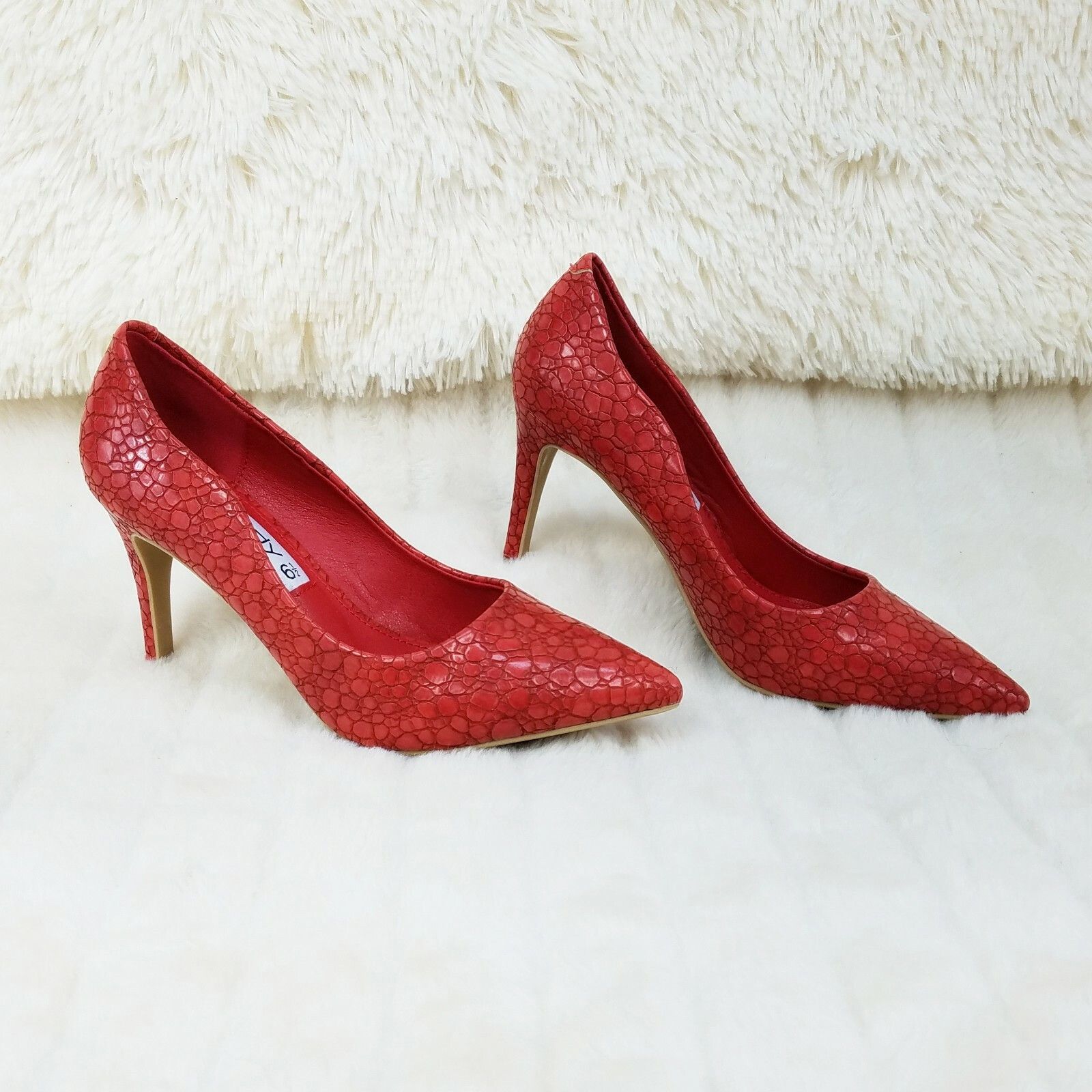 Other Monica Textured 3.5" Heel Pointy Toe Pump Shoes Red (US Shoe Size US 9 / IT 39 - 6 Thumbnail