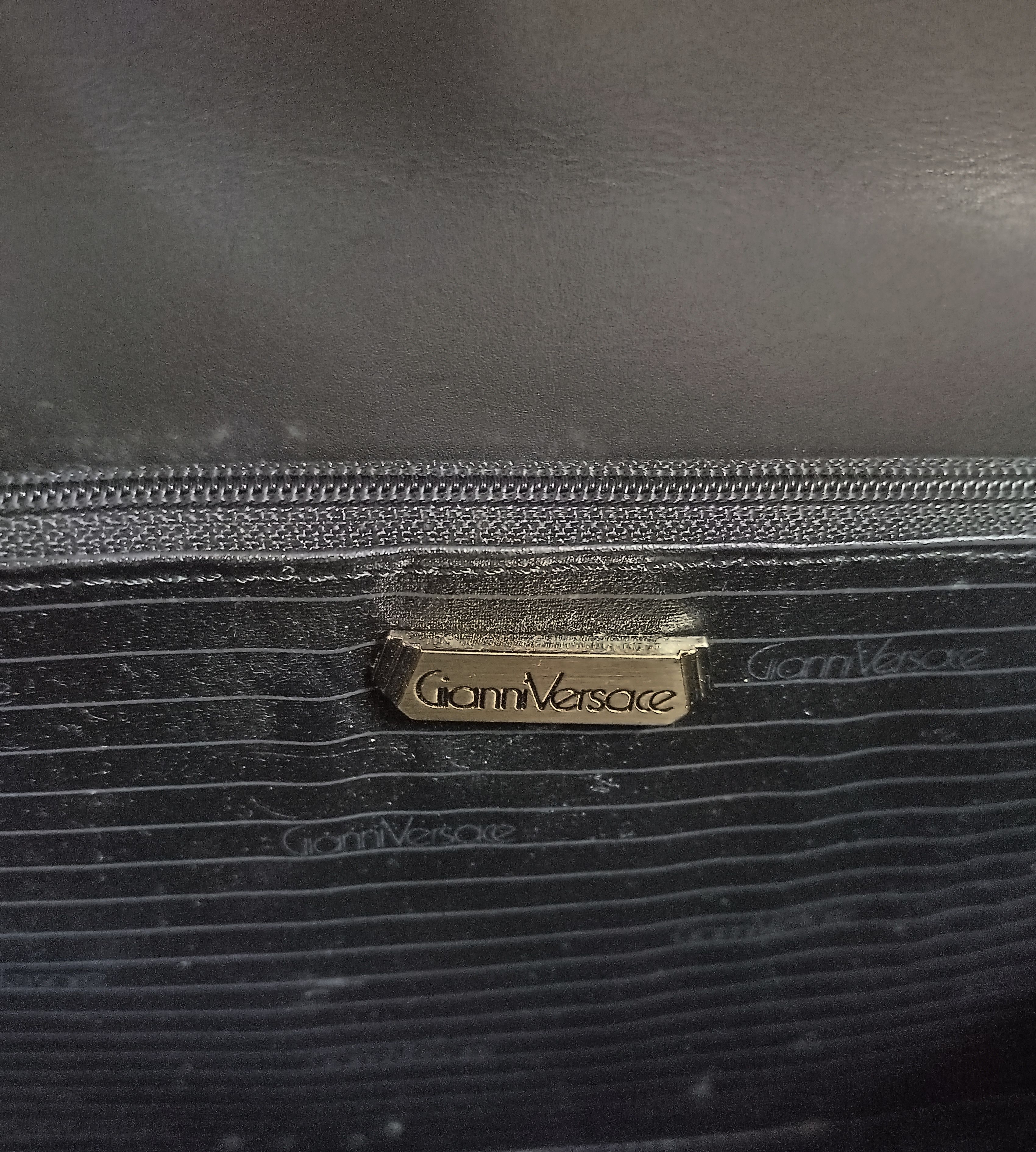 Versace VERSACE CROCODILE EMBOSSED LEATHER BRIEFCASE BUSINES BAG Size ONE SIZE - 9 Thumbnail