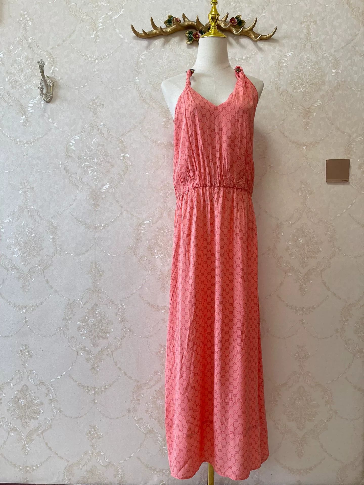 Gucci Gucci Runway Full Logo Dress Size M / US 6-8 / IT 42-44 - 1 Thumbnail