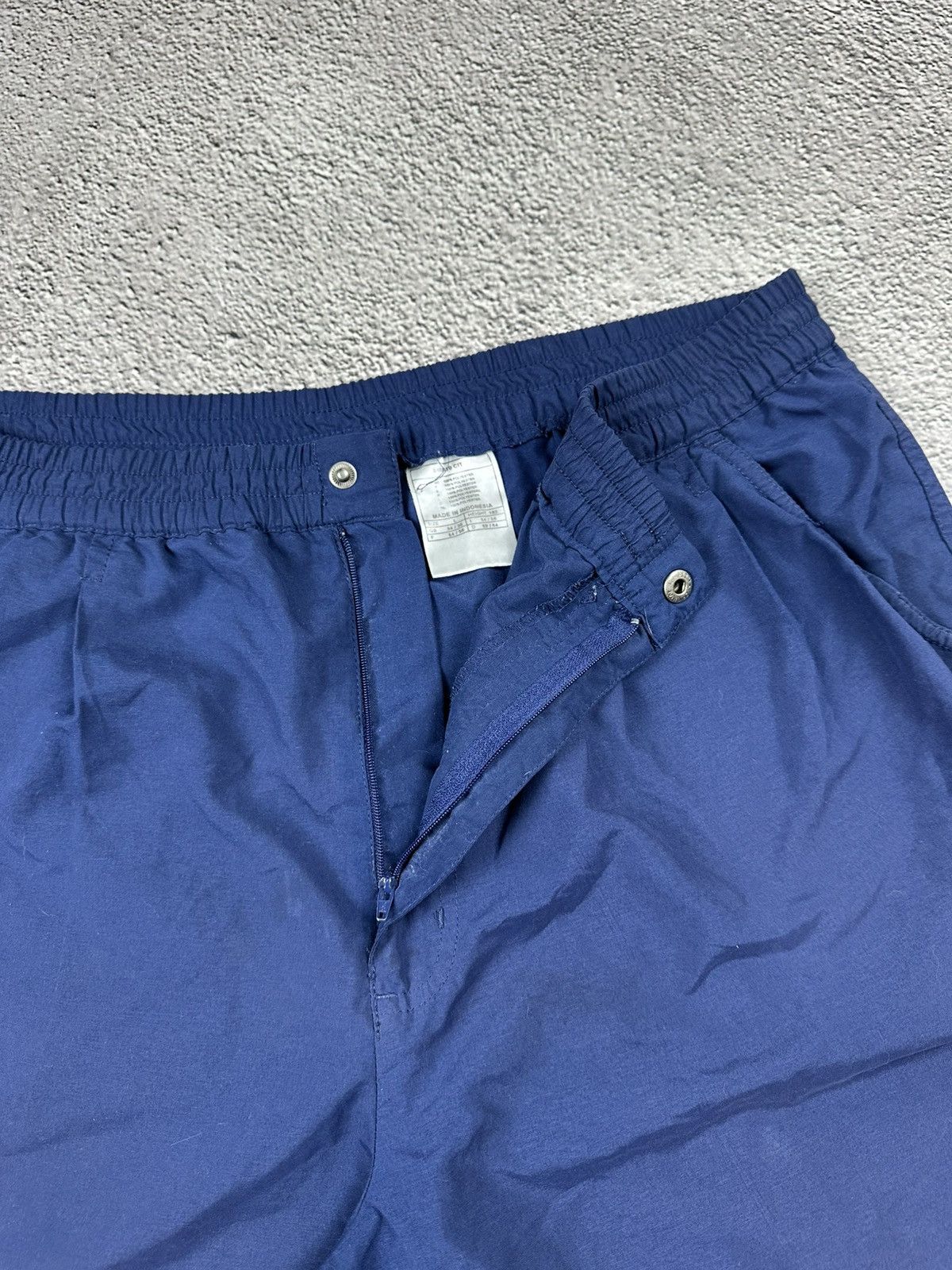 Nike Vintage Nike Nylon Short Y2K Drill Sportwear Style Size US 34 / EU 50 - 5 Thumbnail