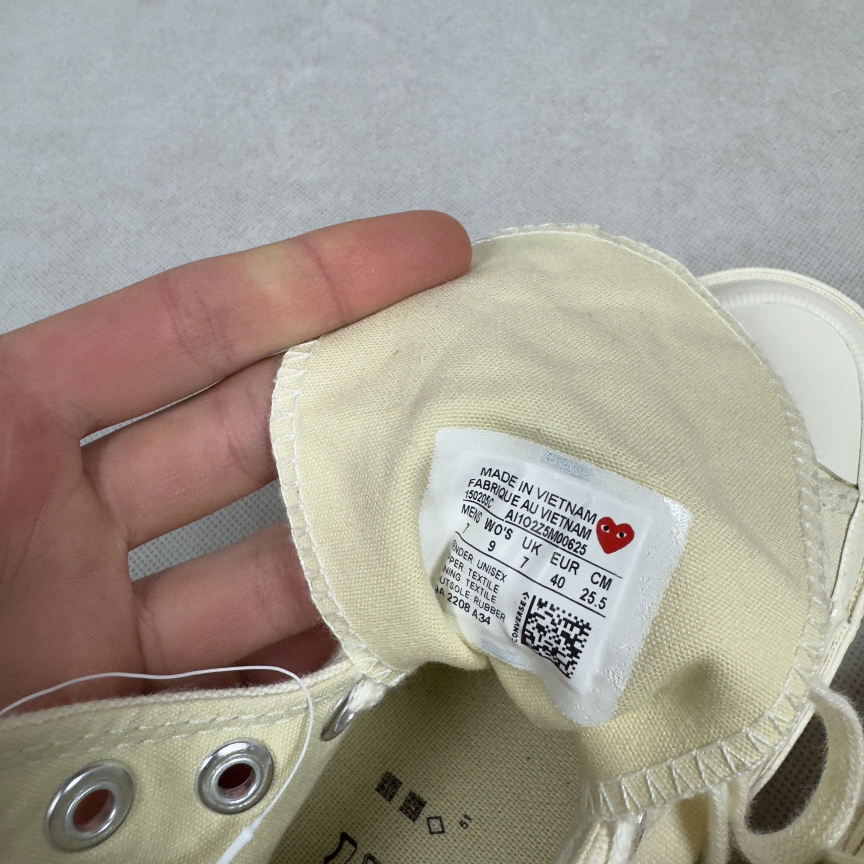 Comme des Garcons × Converse Converse Chuck 70 CDG HI 150205C Unisex Skate Shoes M7/W9 Size US 7 / EU 40 - 9 Thumbnail