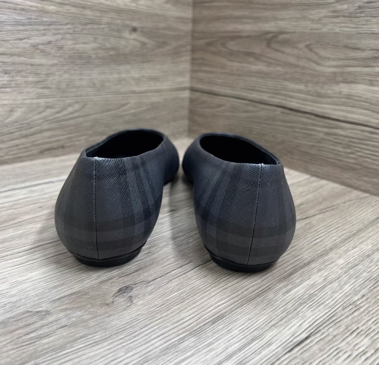 Burberry Burberry Black Check Pointed-toe Ballet Flats J41 Size US 8.5 / IT 38.5 - 5 Thumbnail