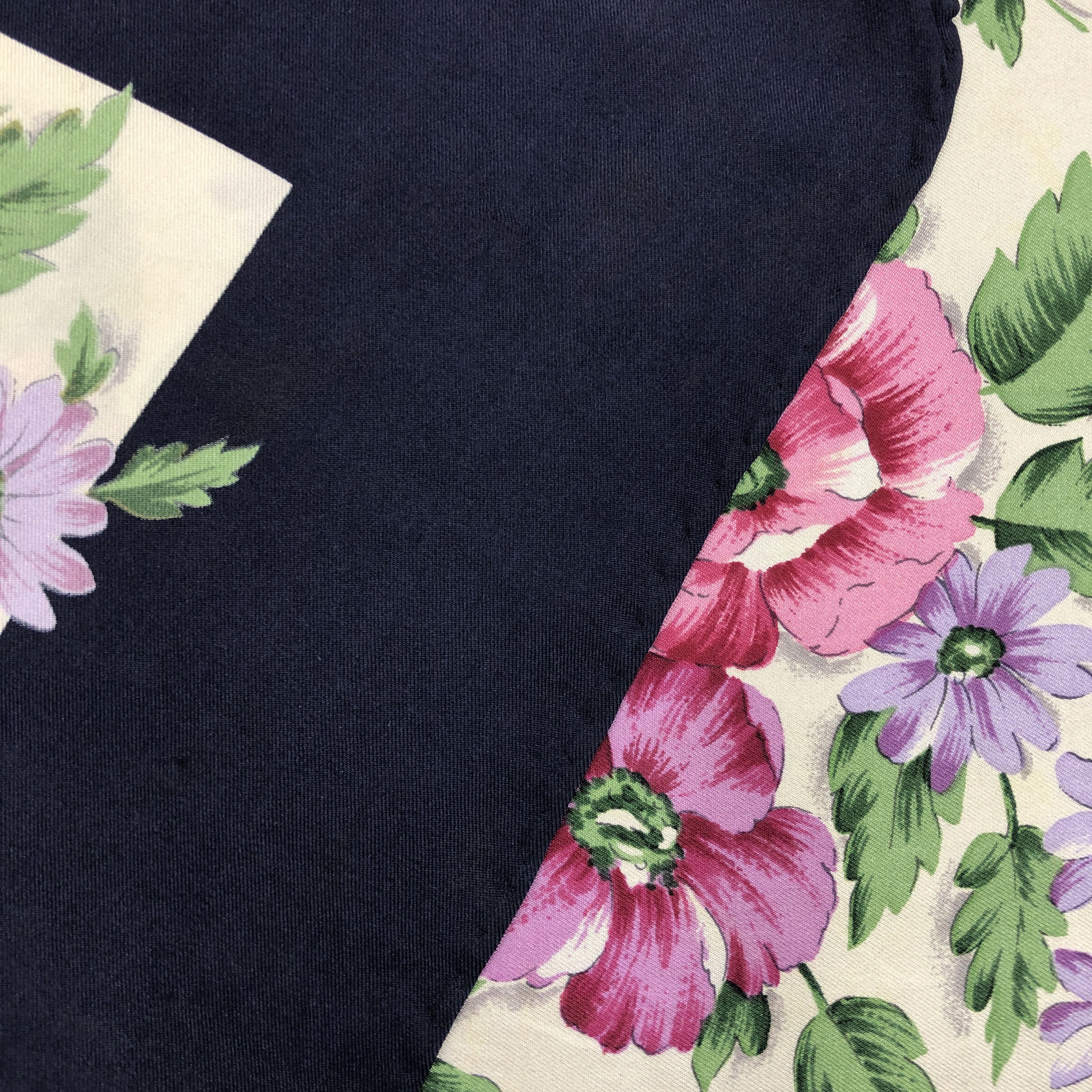 Pierre Cardin × Vintage Vintage Pierre Cardin SILK Scarf Twill Stole Wraps Scarves Size ONE SIZE - 11 Thumbnail