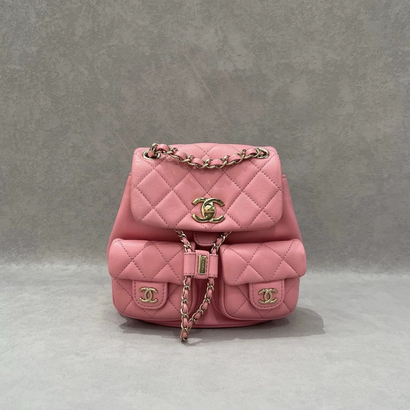 Chanel Pre-loved Bag Very good condition Size ONE SIZE - 1 Thumbnail