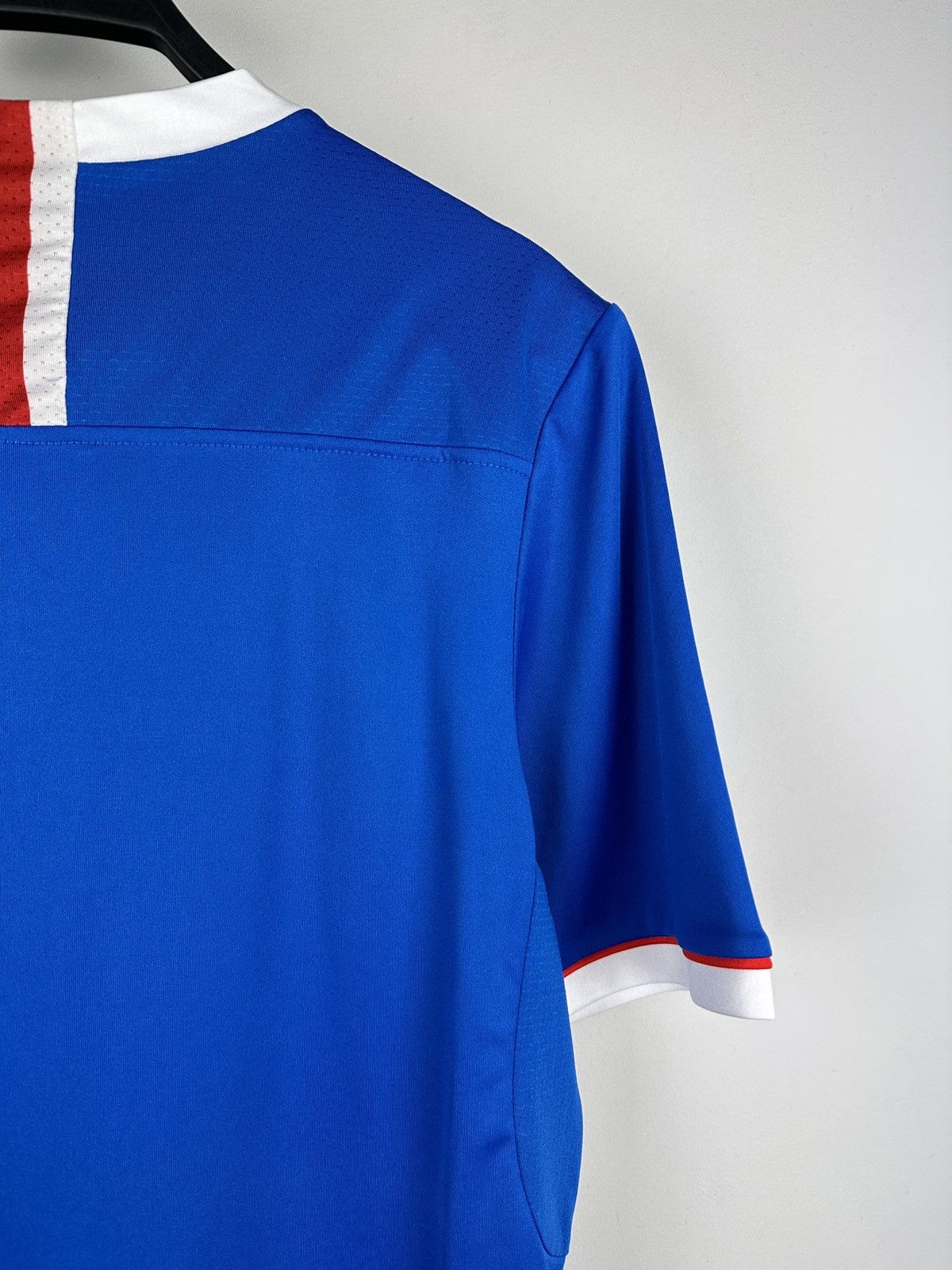 Other 20/21 Rangers Glasgow Castore Home Soccer Jersey Size US S / EU 44-46 / 1 - 12 Thumbnail