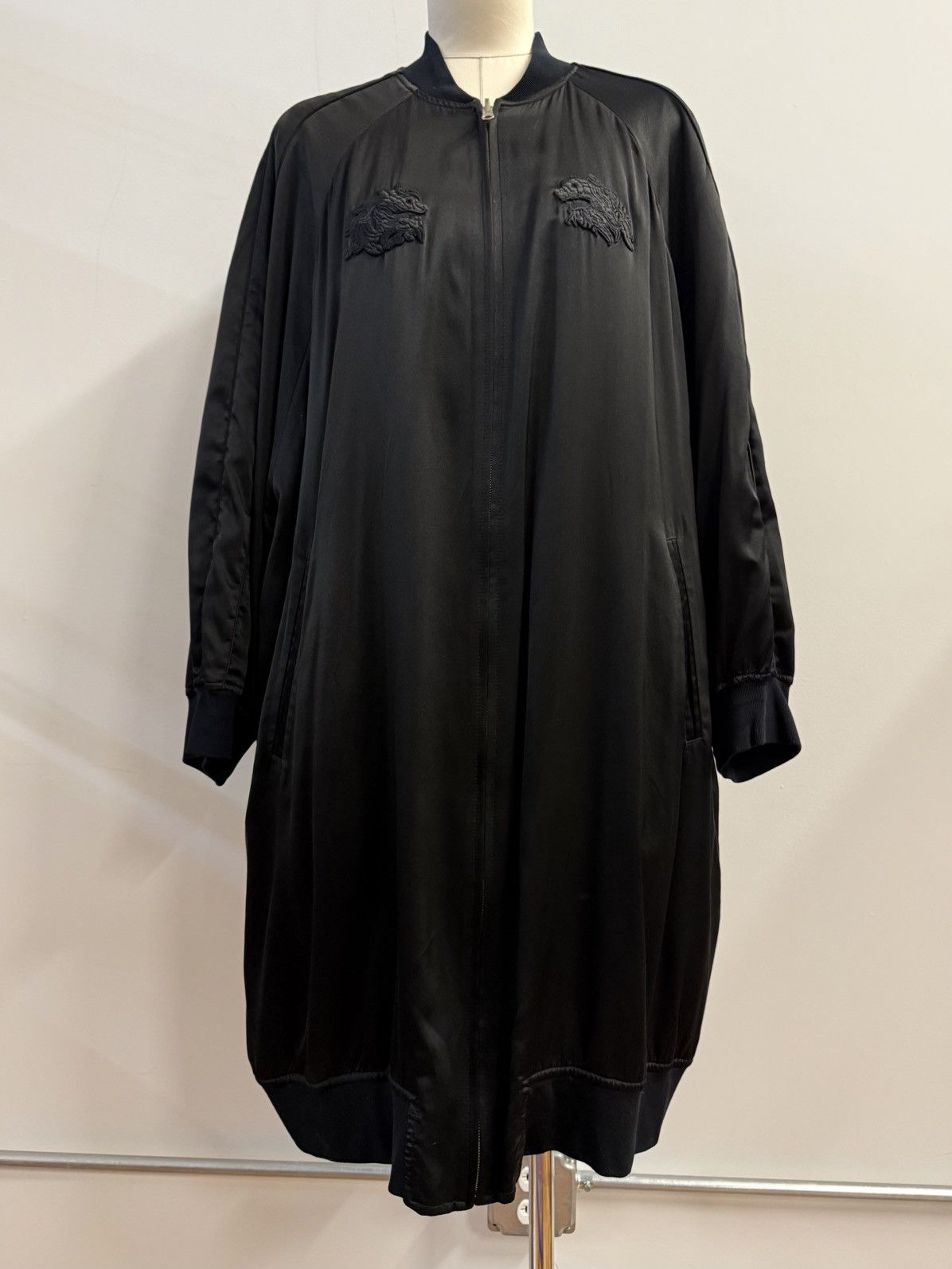 Noir Kei Ninomiya Noir Kei Ninomiya-Dragon Embroidery Silk Reversible Bomber Size S / US 4 / IT 40 - 3 Thumbnail