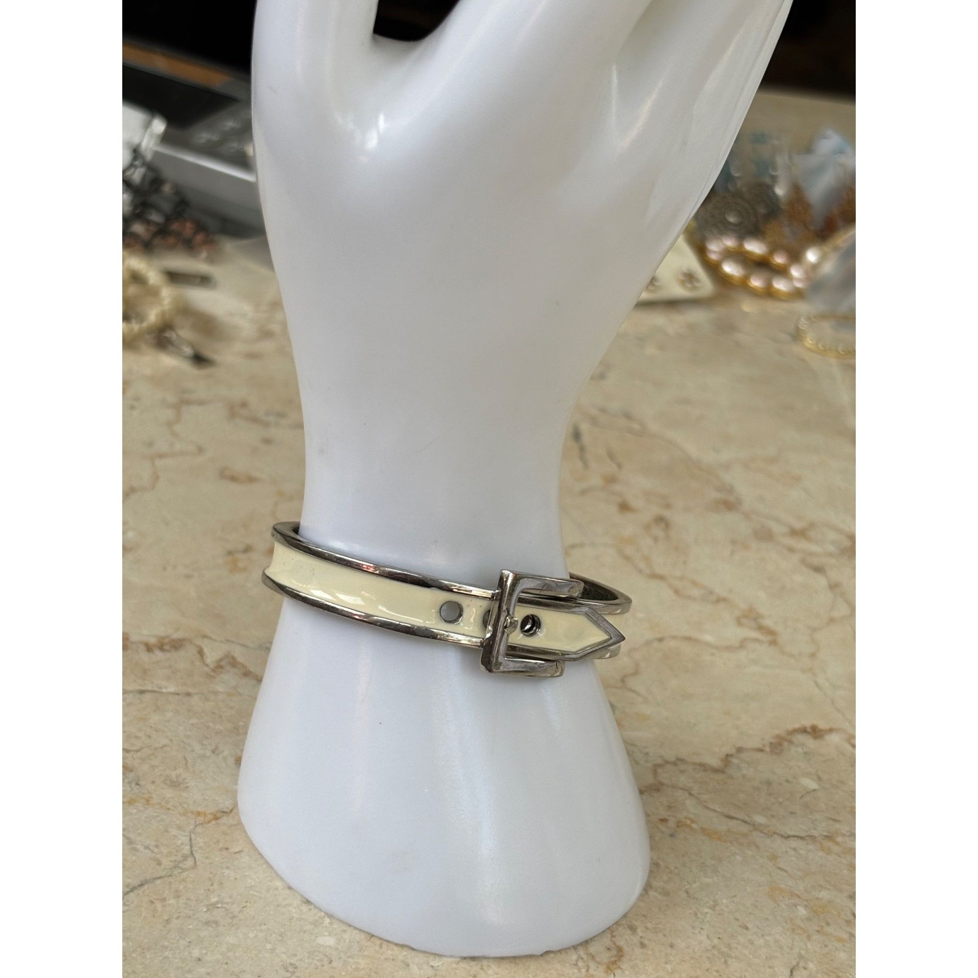 Other Gold-Tone orange & White Enamel Buckle Bangle Bracelets Set Size ONE SIZE - 13 Thumbnail