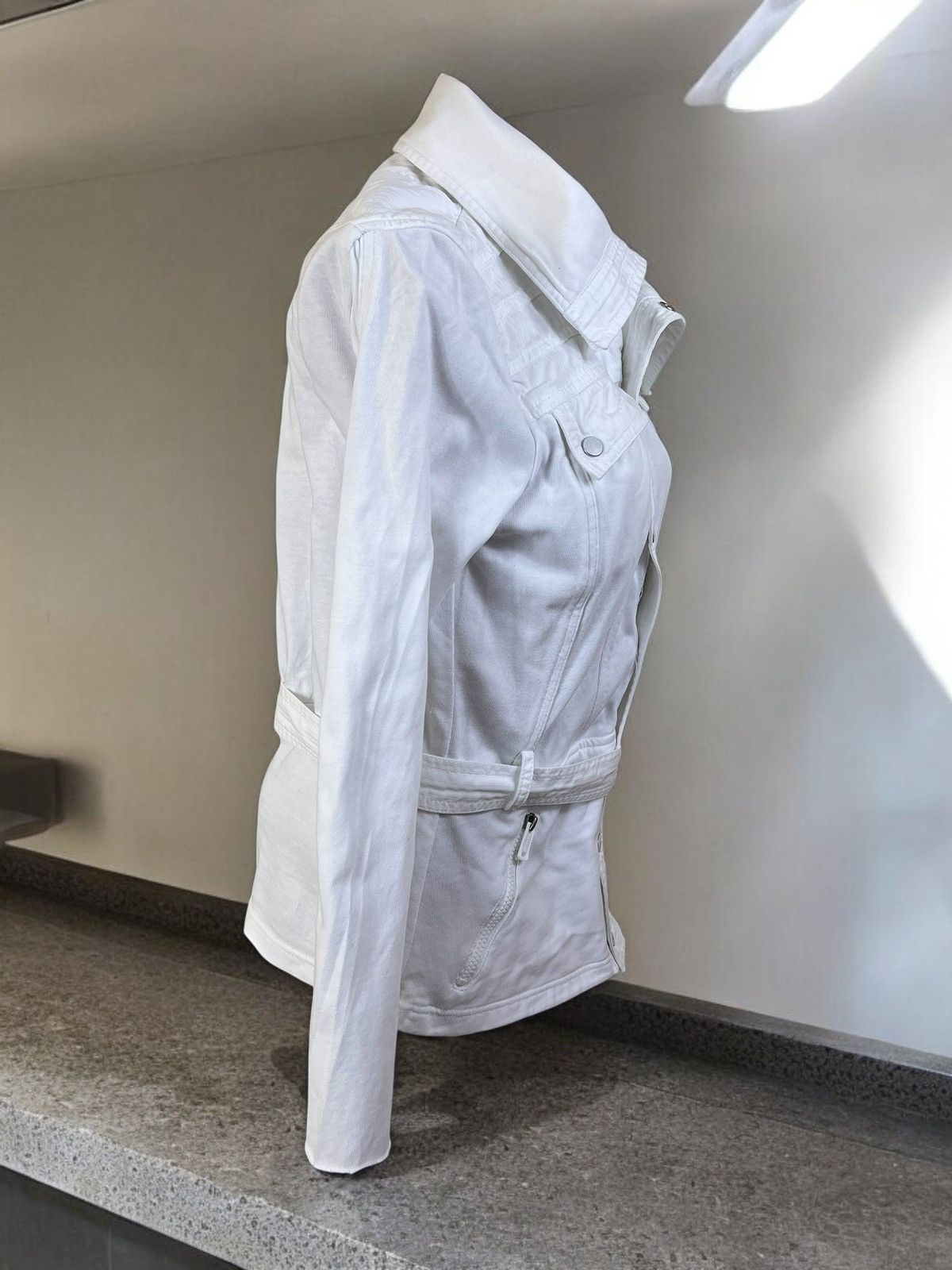 Diesel Diesel short coat size M Size M / US 6-8 / IT 42-44 - 2 Thumbnail