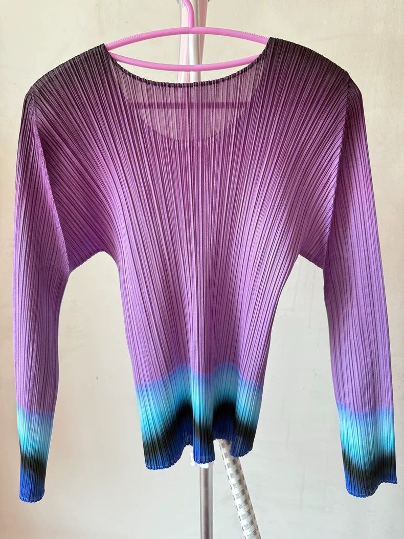 Issey Miyake Issey Miyake Aurora pleated top Size XS / US 0-2 / IT 36-38 - 2 Thumbnail