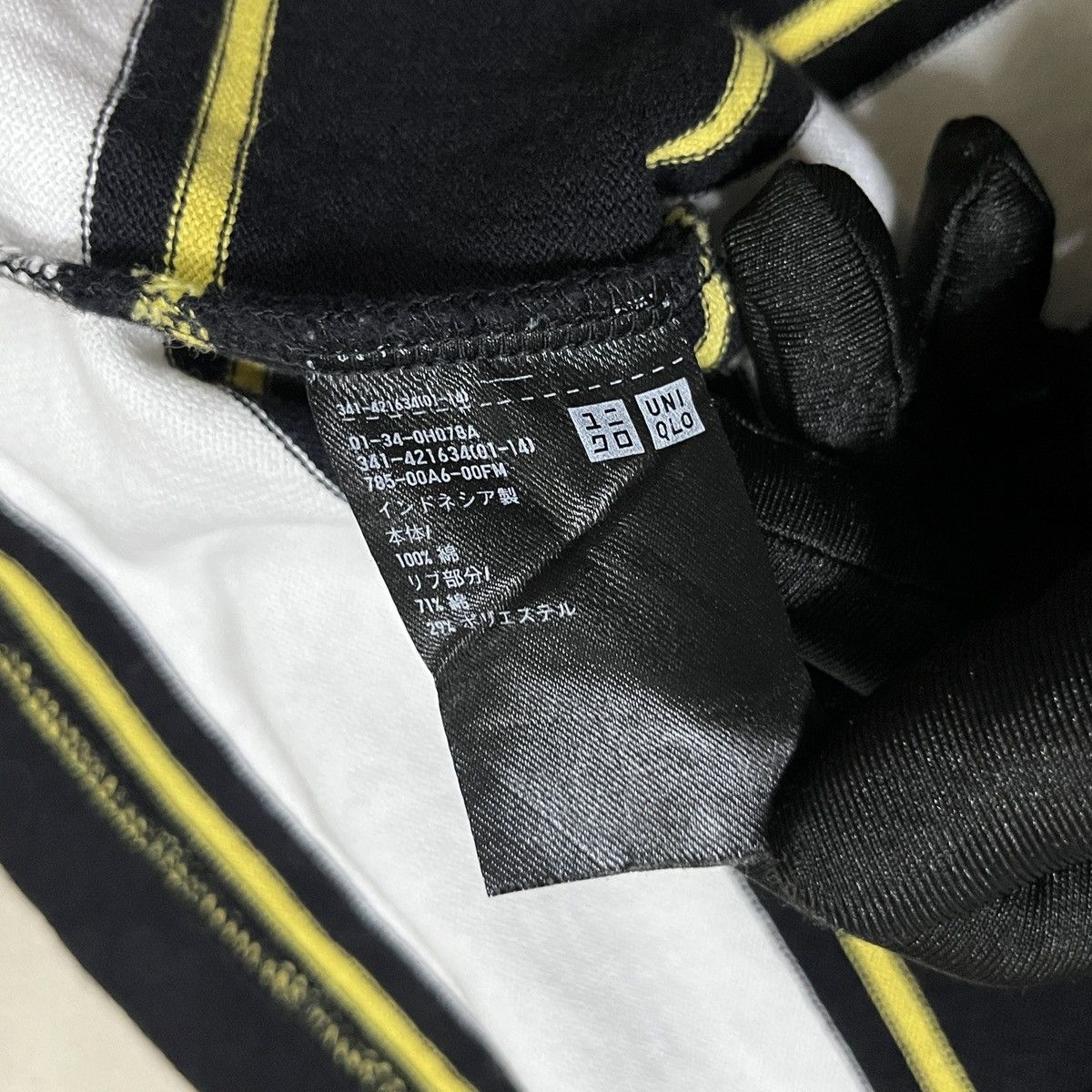 Japanese Brand × Uniqlo Uniqlo Stripes Longsleeve T Shirt Size US M / EU 48-50 / 2 - 5 Thumbnail