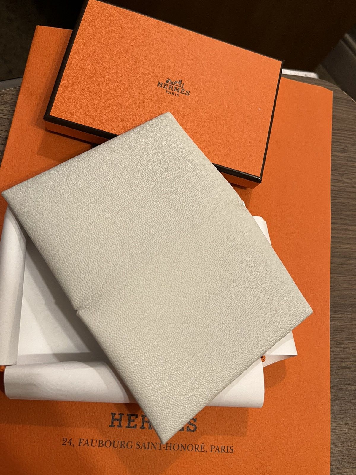 Hermes Super Rare Chèvre Mysore Hermes Calvi Wallet Mushroom Size ONE SIZE - 6 Thumbnail