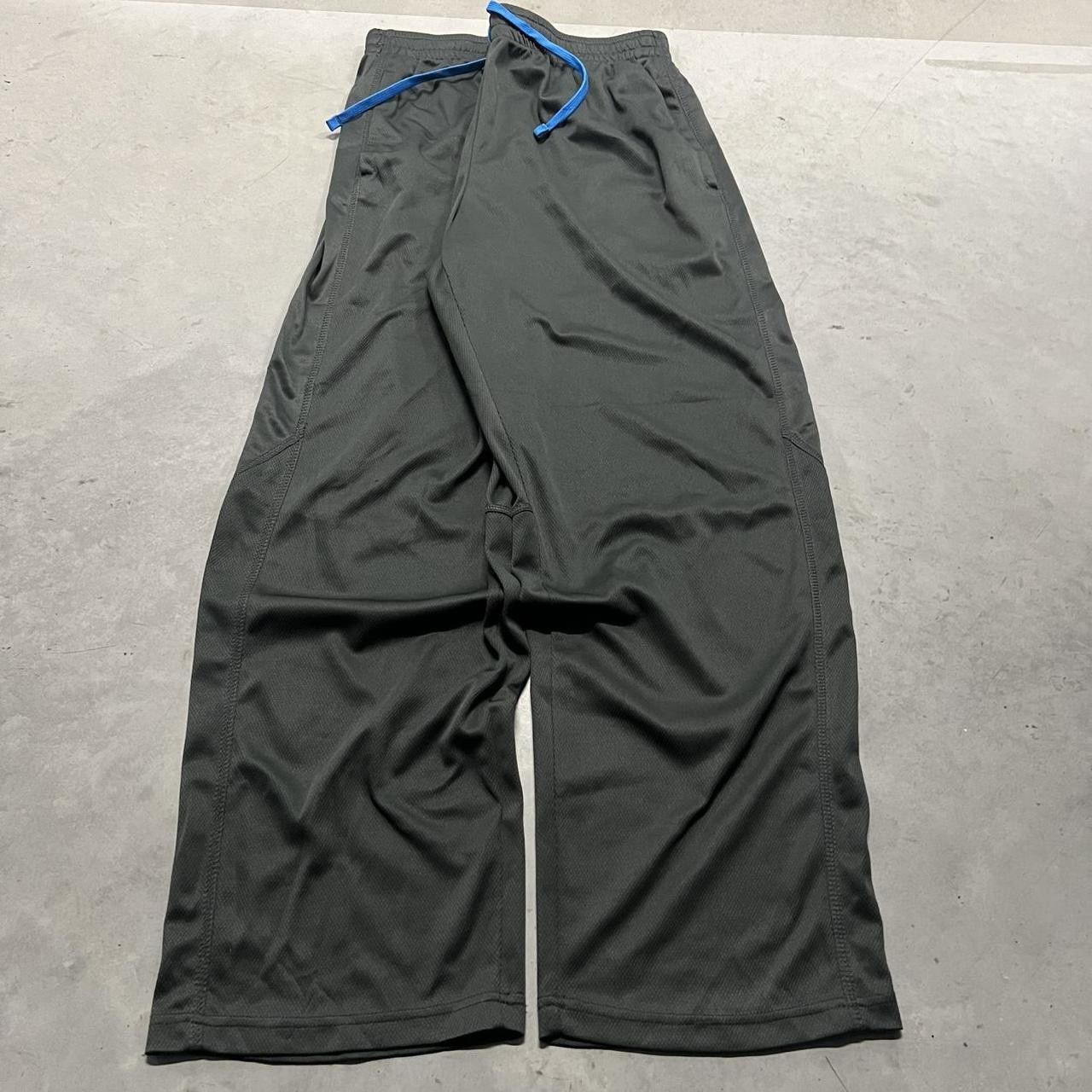 Vintage Vintage Y2K/2000s Baggy Fit Sport Essential Track Sweatpants with pockets and adjustable waistband! Size US 36 / EU 52 - 2 Thumbnail