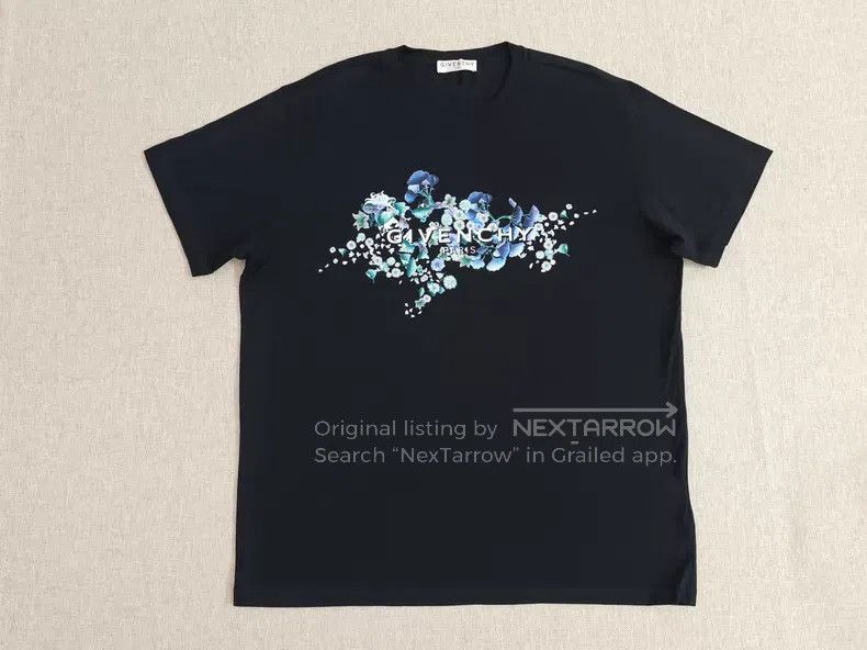 Givenchy Givenchy Short Sleeve T-Shirt Size US L / EU 52-54 / 3 - 1 Thumbnail