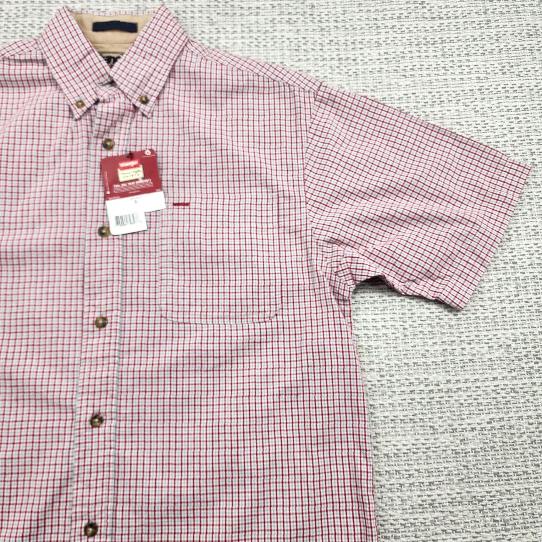 Wrangler Wrangler Shirt Mens Small Red White Checkered Button-Down Short Sleeve Casual Size US S / EU 44-46 / 1 - 2 Thumbnail