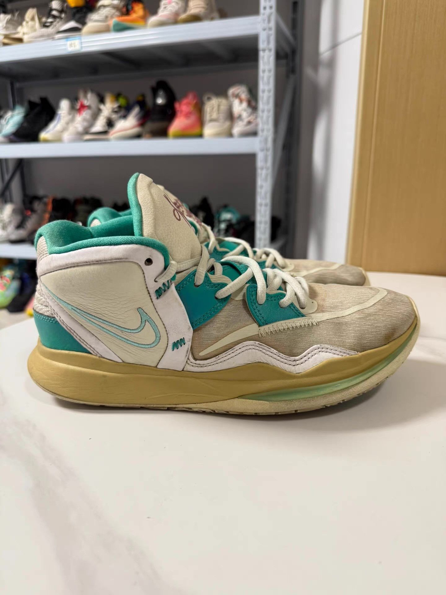 Nike Nike Kyrie Infinity, shock absorption Q10 Size US 8.5 / EU 41-42 - 1 Thumbnail