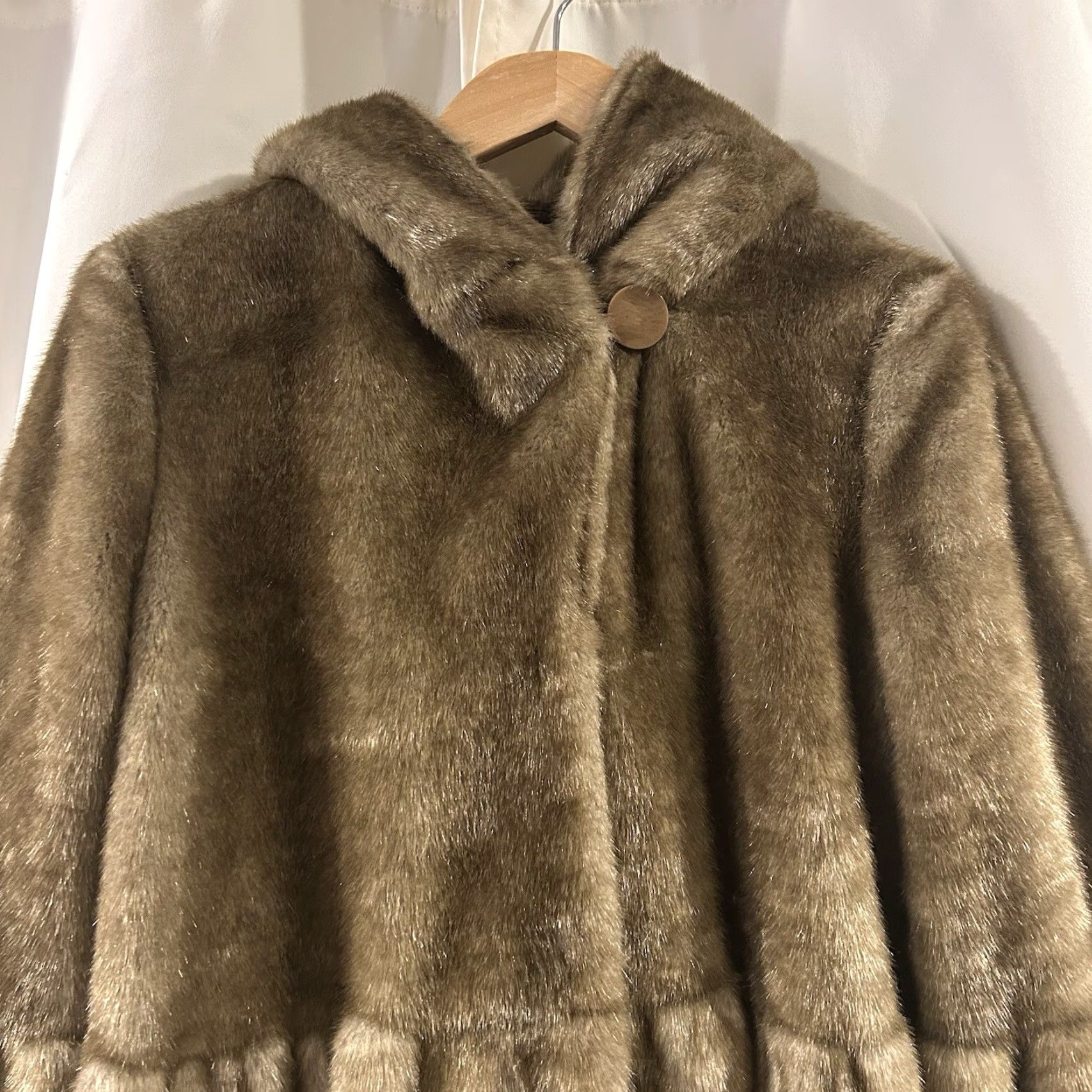 Jones New York Jones New York Coat Womens M Beig e Faux Mink Fur Hooded Tiered Bohemian Winter Designer Overcoat Jacket Size M / US 6-8 / IT 42-44 - 4 Thumbnail