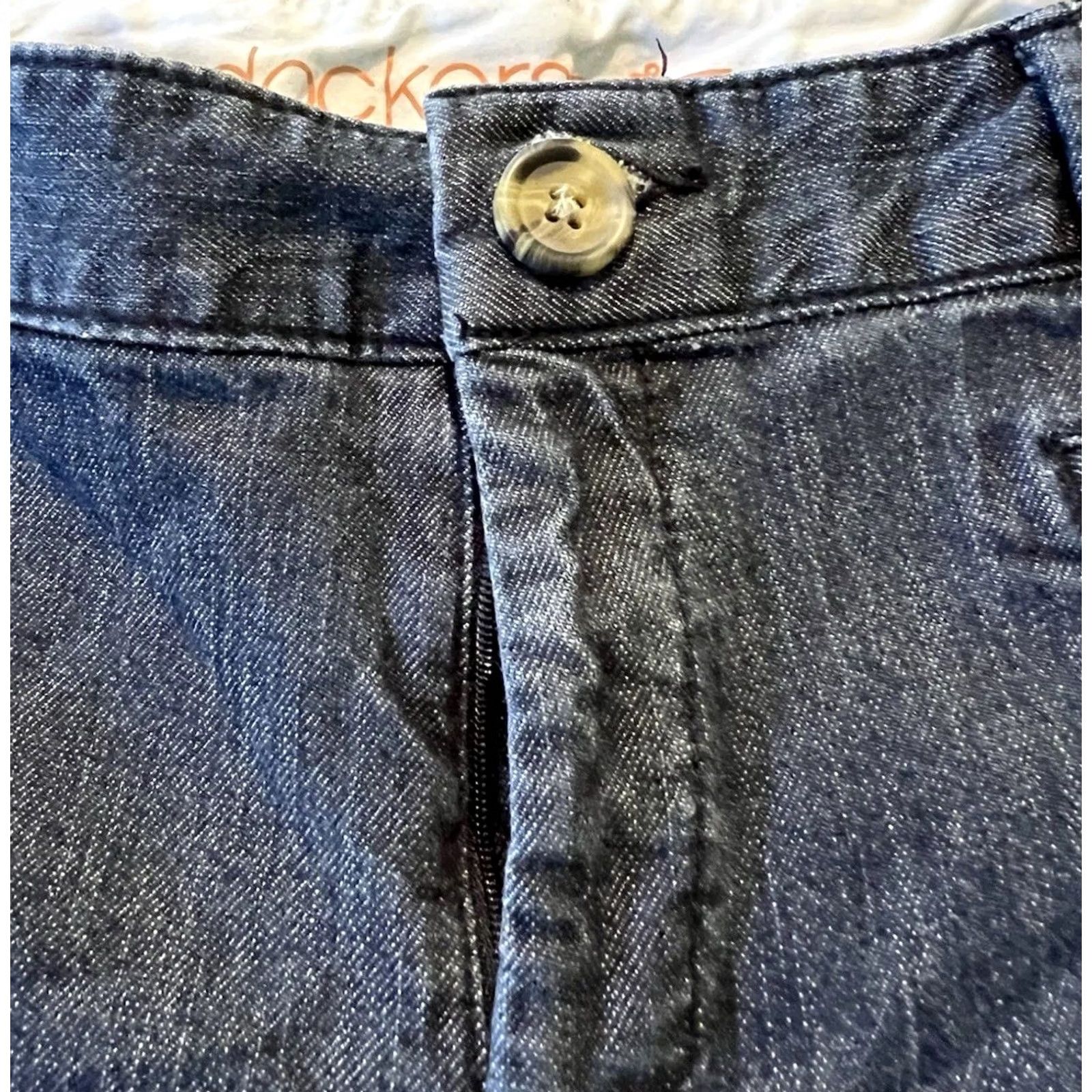 Dockers Dockers Womens Bermuda Jean Short Mid Rise Stretch Shorts Blue Size 6 Regular Inseam 9.5in Denim Cotton Blend Casual Womens Size 28" / US 6 / IT 42 - 3 Thumbnail