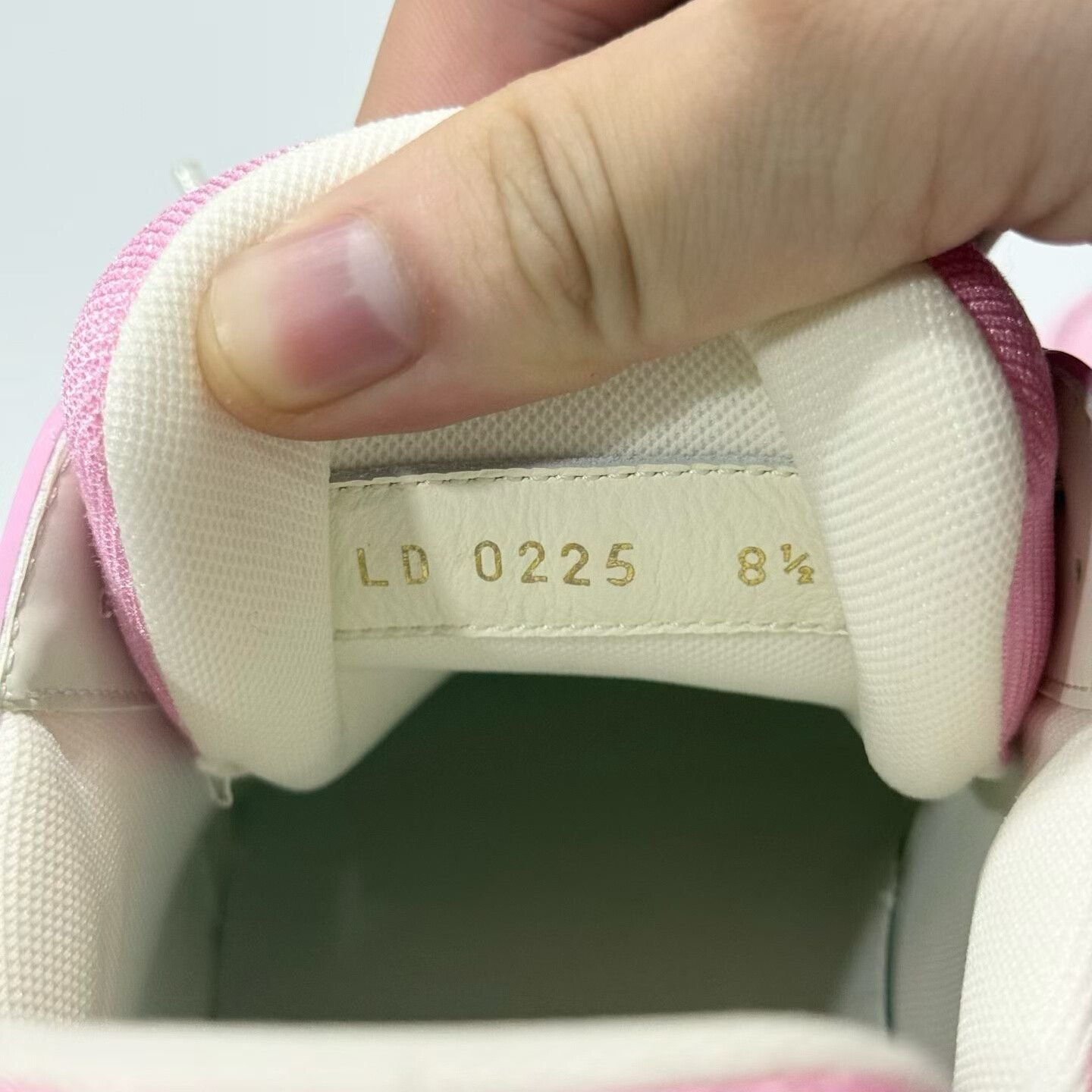 Louis Vuitton LV Trainer Pink Denim Original Box Size US 9.5 / EU 42-43 - 7 Thumbnail