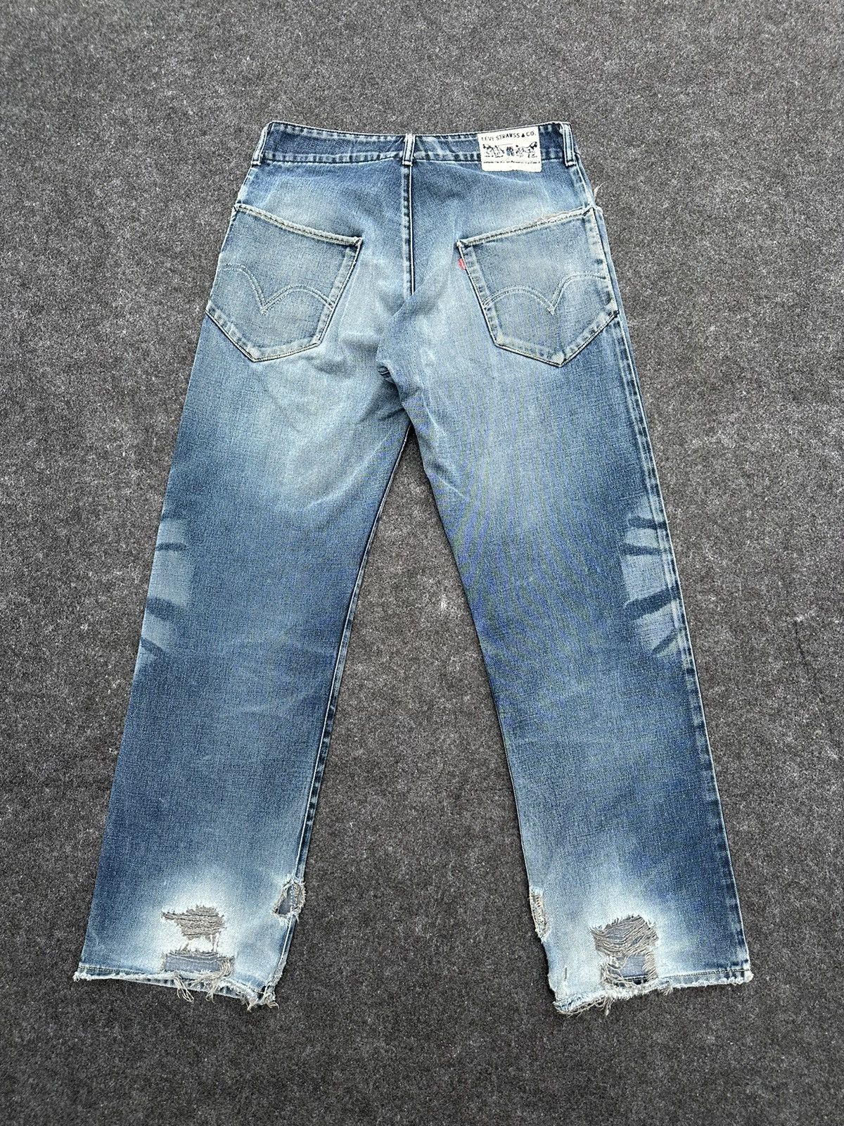 Levi's Vintage Levis 702 Baggy Destroyed Denim 34x32 D59 Size US 34 / EU 50 - 3 Thumbnail