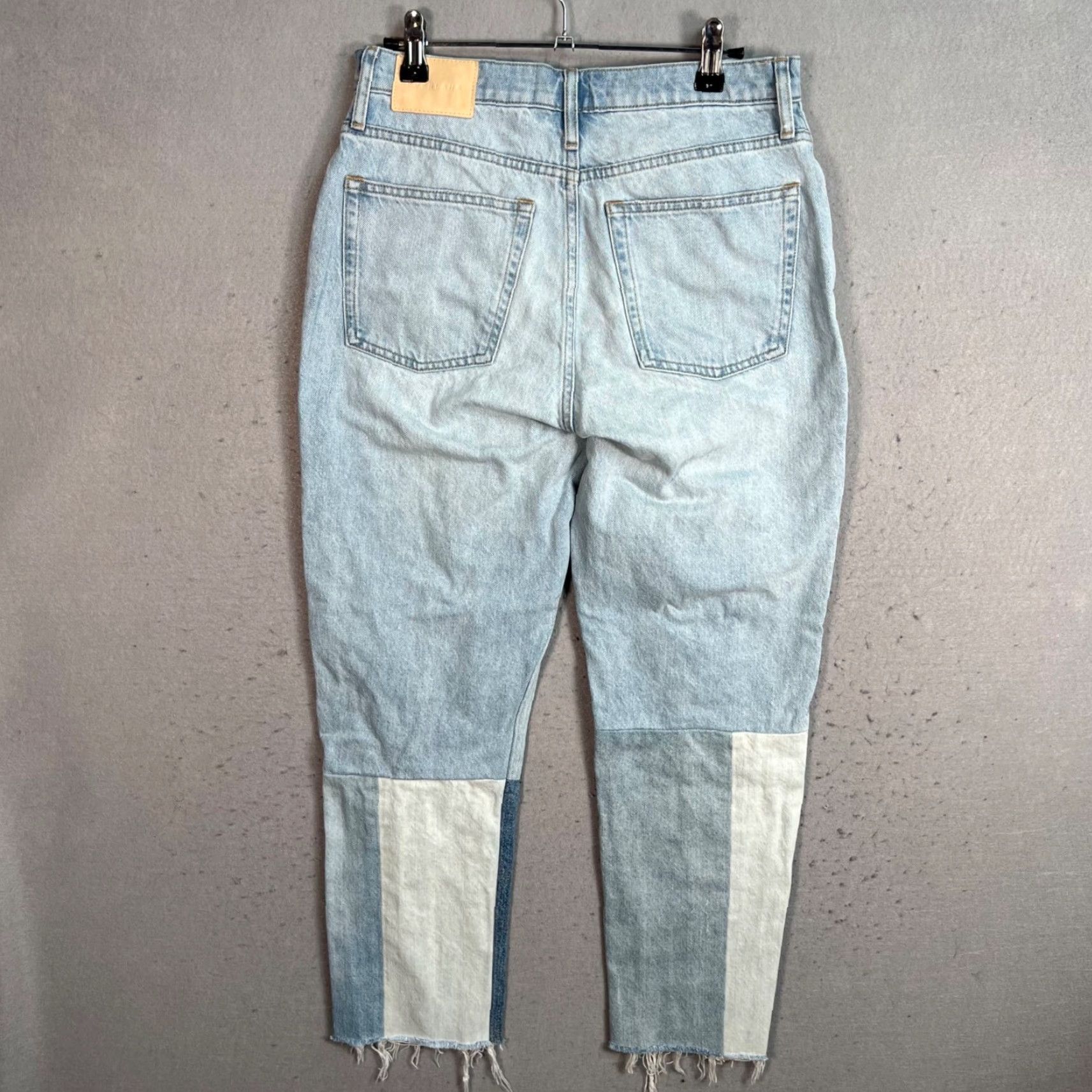 Everlane VINTAGE Everlane 90s Cheeky Jeans High-Waisted Light Wash Tapered Adult Womens 27 Blue Denim Size 27" / US 4 / IT 40 - 2 Thumbnail