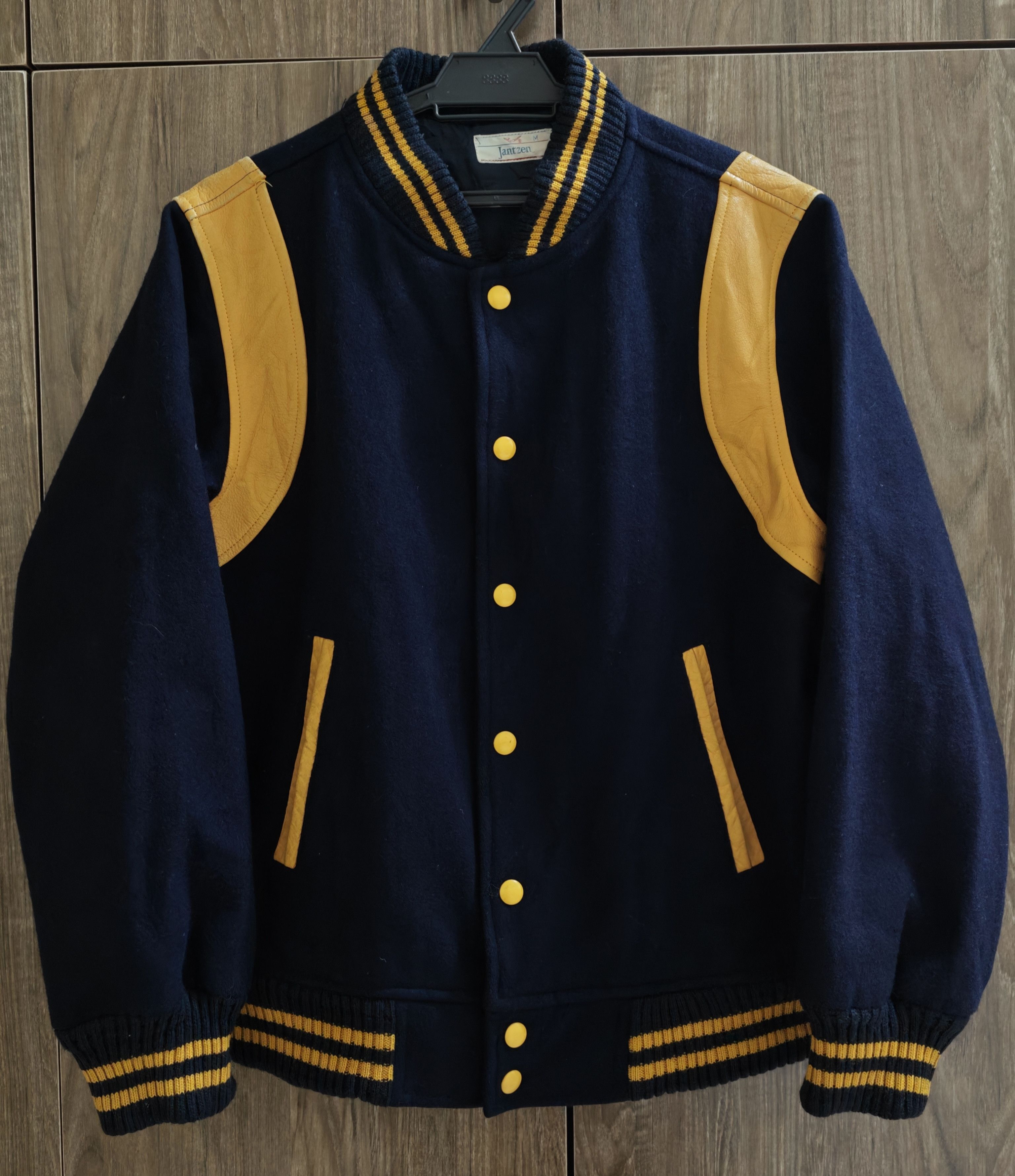 Vintage Vintage 70s Jantzen Americana Wool Varsity Jacket Size US M / EU 48-50 / 2 - 1 Thumbnail