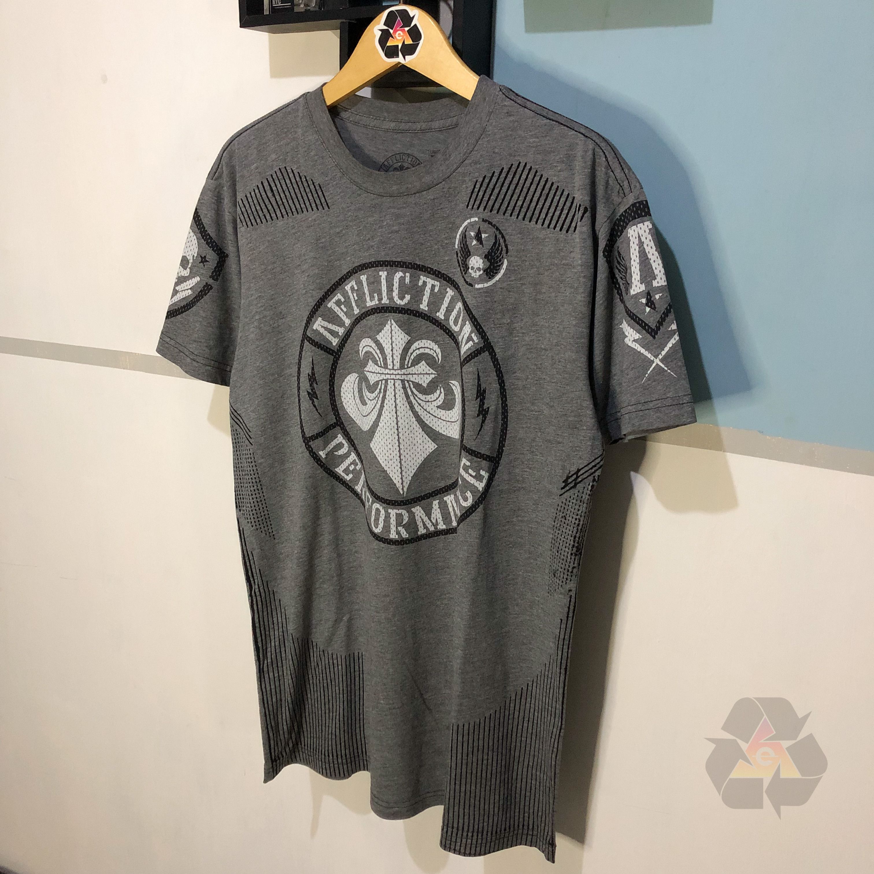 Affliction Affliction Strike Burn Hydrocore T-Shirt Size US L / EU 52-54 / 3 - 3 Thumbnail